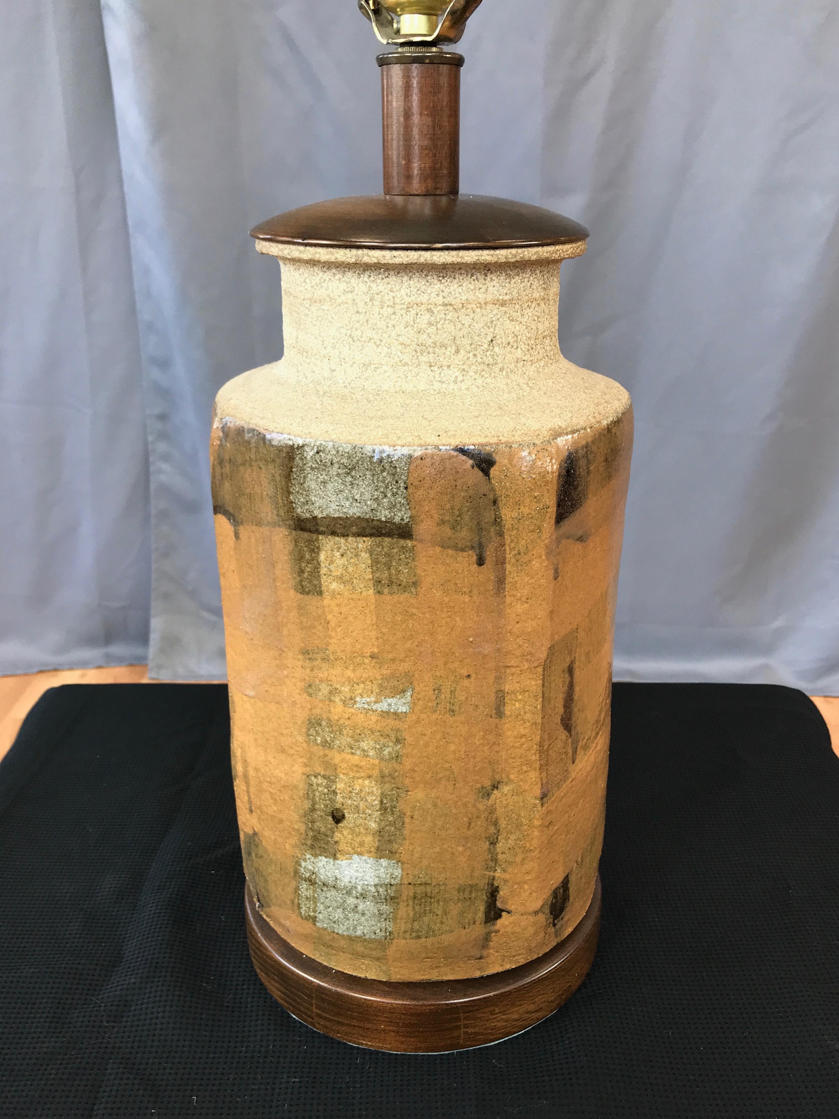Signed Brent Bennett Glazed Stoneware and Walnut Table Lamp, 1960s In Good Condition In San Francisco, CA