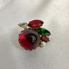 Signed Robert Vintage Beautiful Red and Green Old Fashion Earrings Clip on