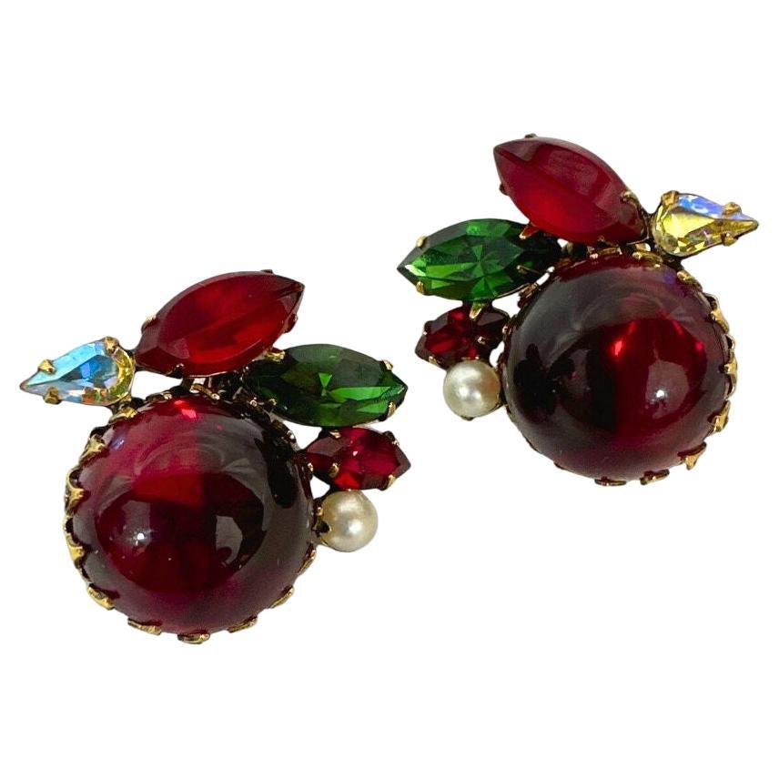 Singed Robert Vintage Beautiful Red and Green Old Fashion Earrings Clip on For Sale