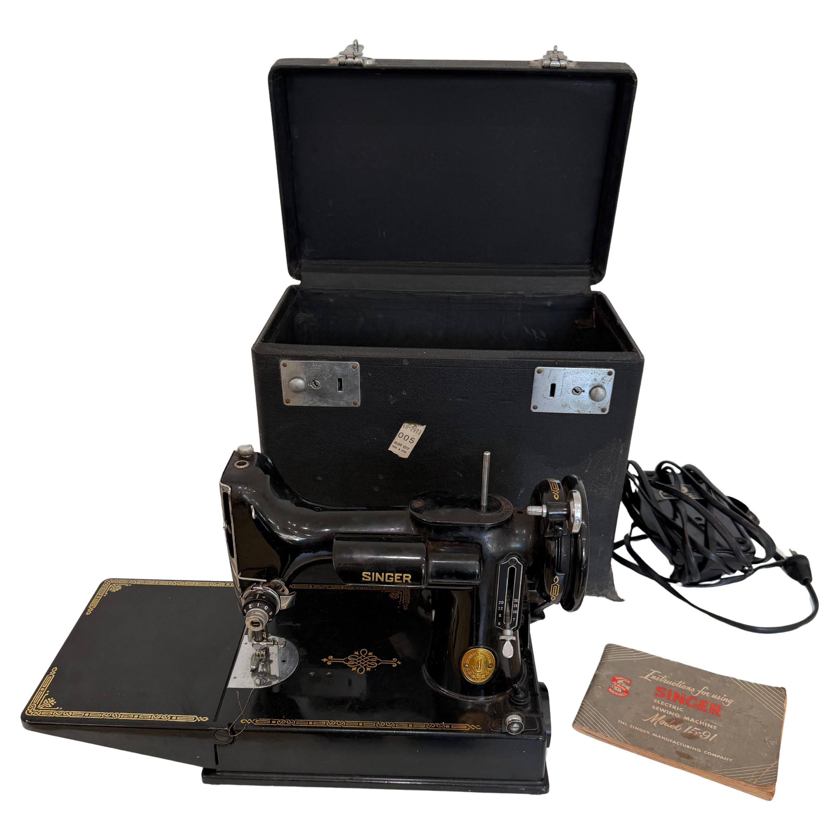 Singer 15-91 Sewing Machine, American version, 1950s