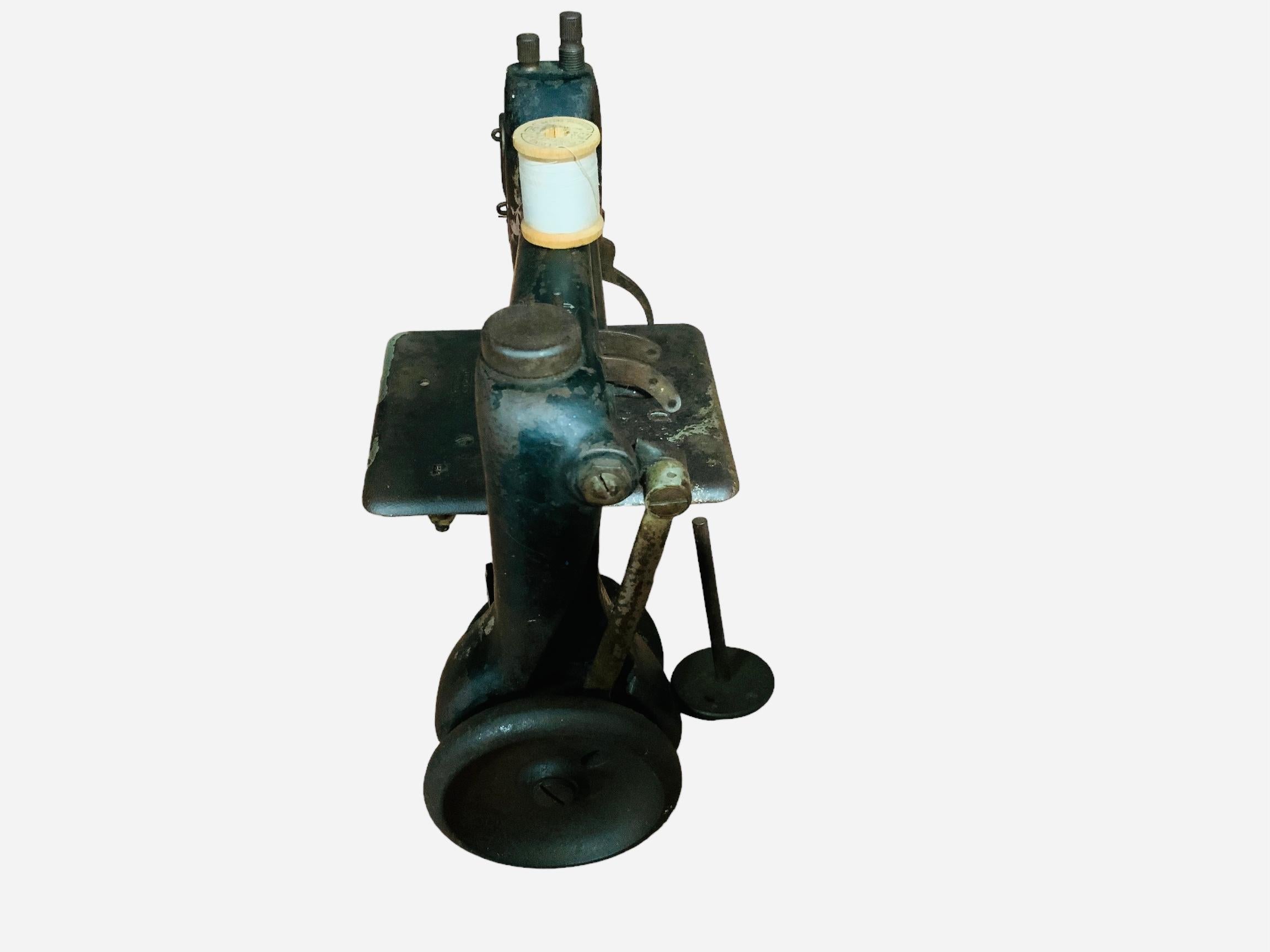 American Singer Model 24 Chain Stitch Small Sewing Machine