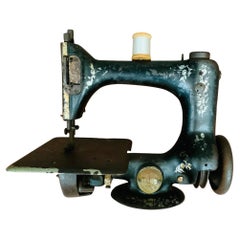 Singer Model 24 Chain Stitch Small Sewing Machine