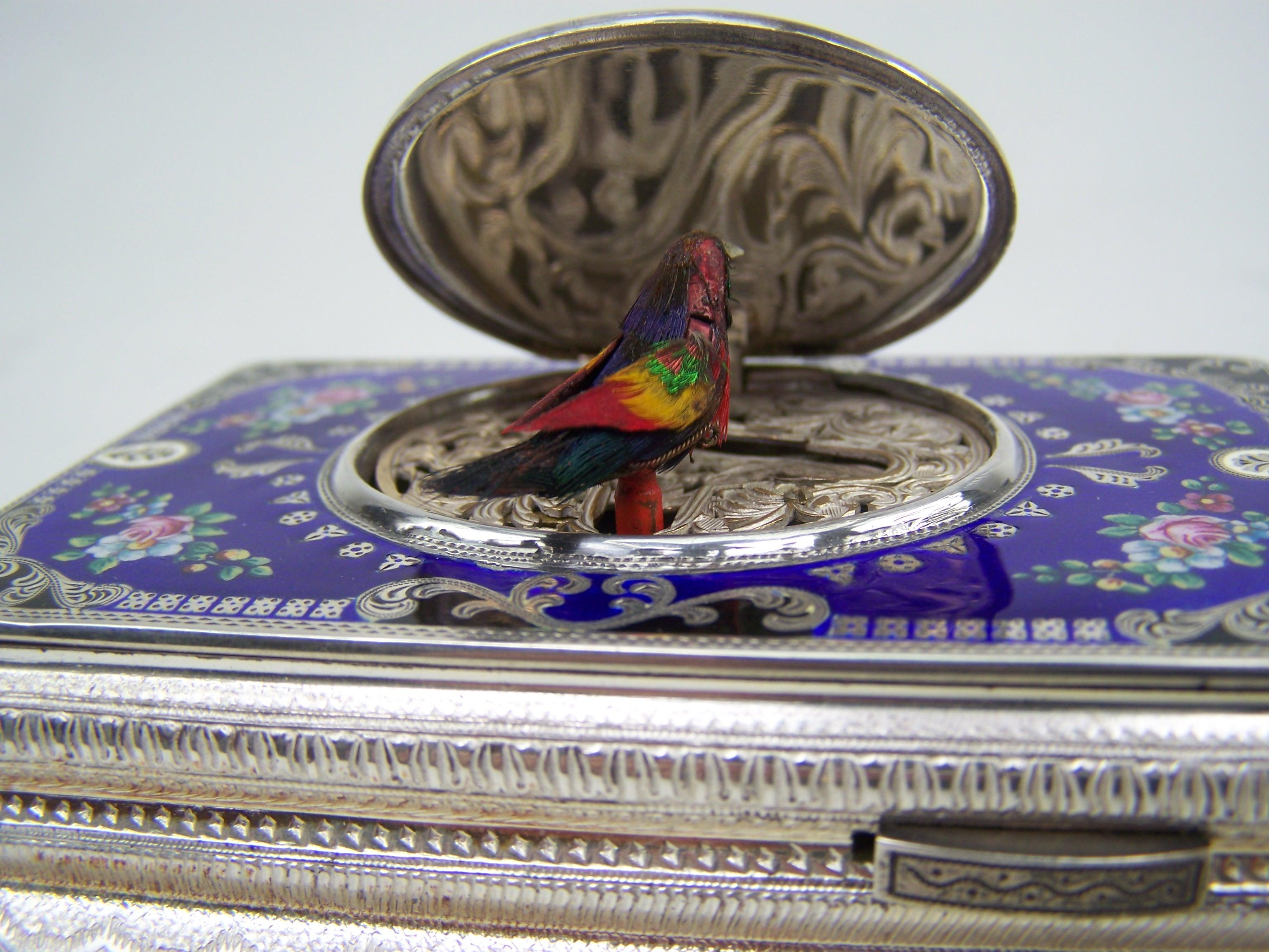Singing Bird box by Karl Griesbaum in Silver Case with Eeamel to top and lid 5