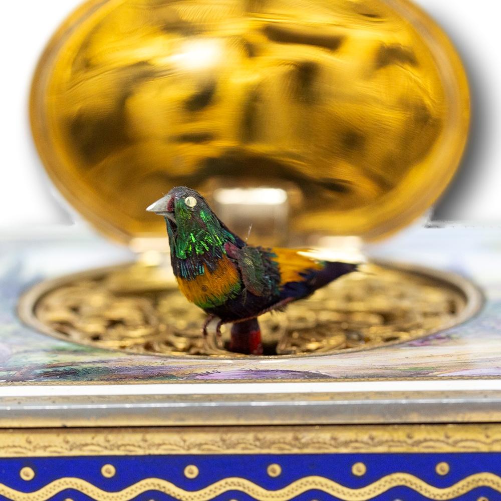 Singing Bird Music Box by Karl Griesbaum In Good Condition For Sale In Newark, England