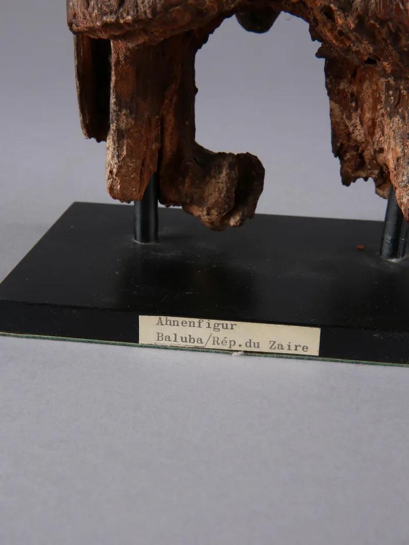 'Singiti' Anchestor Wood Statue, Hemba Culture, Dr Congo, Ca. 1900, Doc. Prov For Sale 6