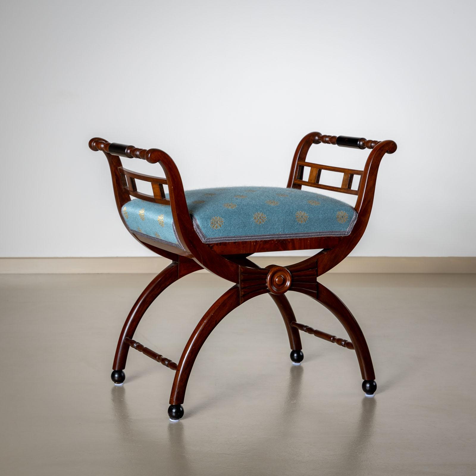 Tabouret singolo del XIX secolo In condizioni buone in vendita a New York, NY