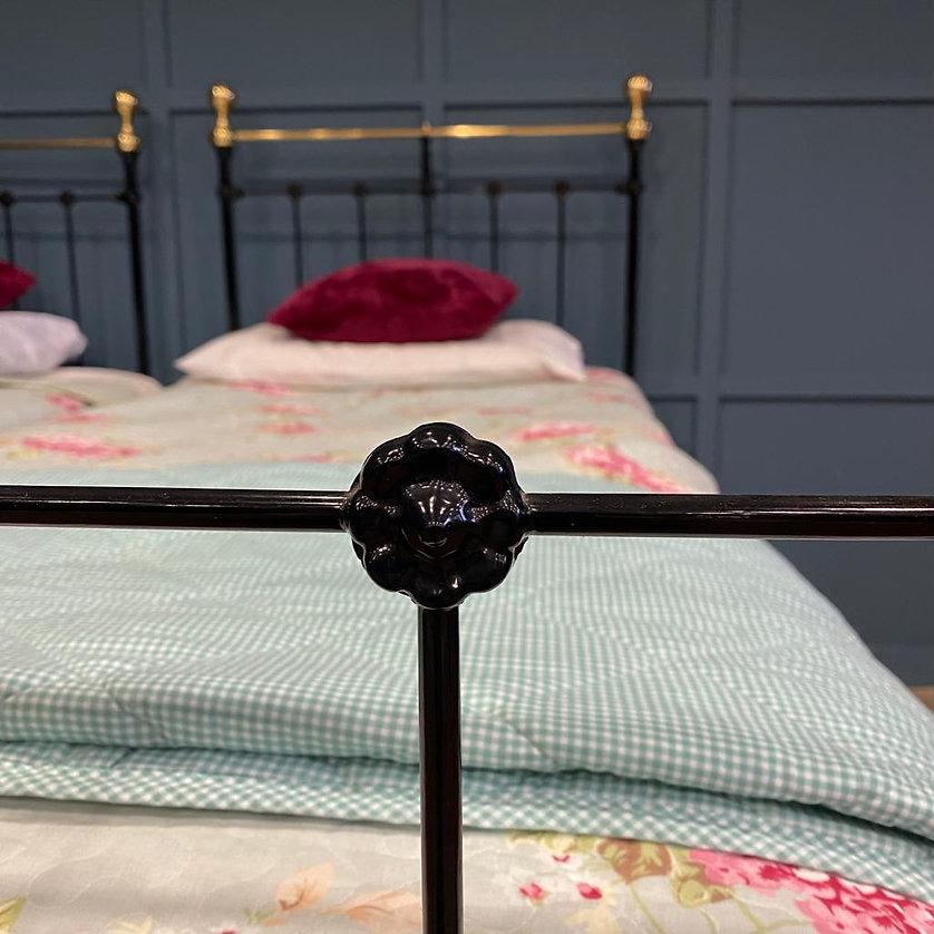 Late Victorian Single, Matching Pair of Victorian Brass and Iron Beds