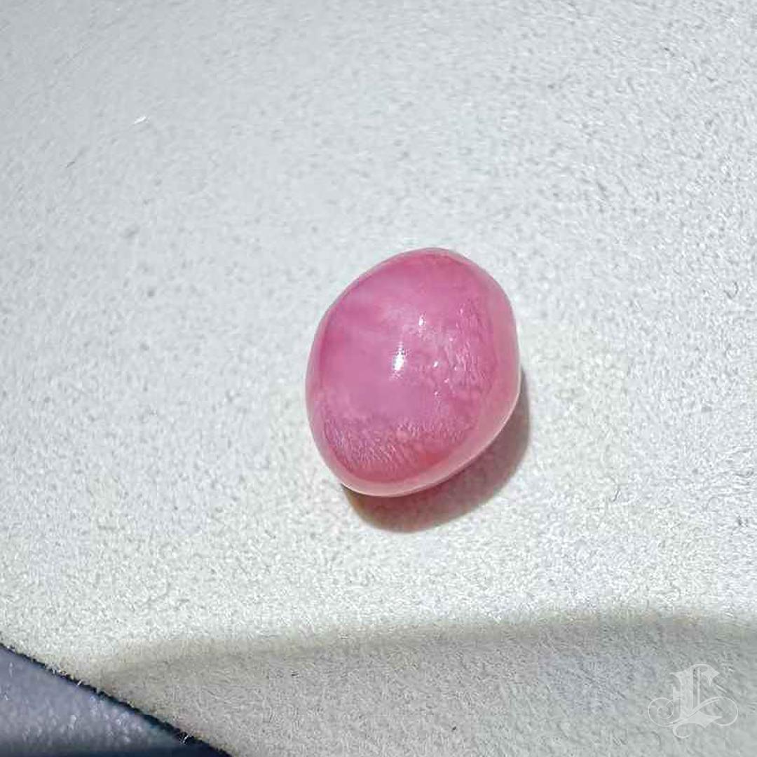 5.99ct Collector-Grade Flamingo Pink Conch Loose Pearl with Flame Pattern 4