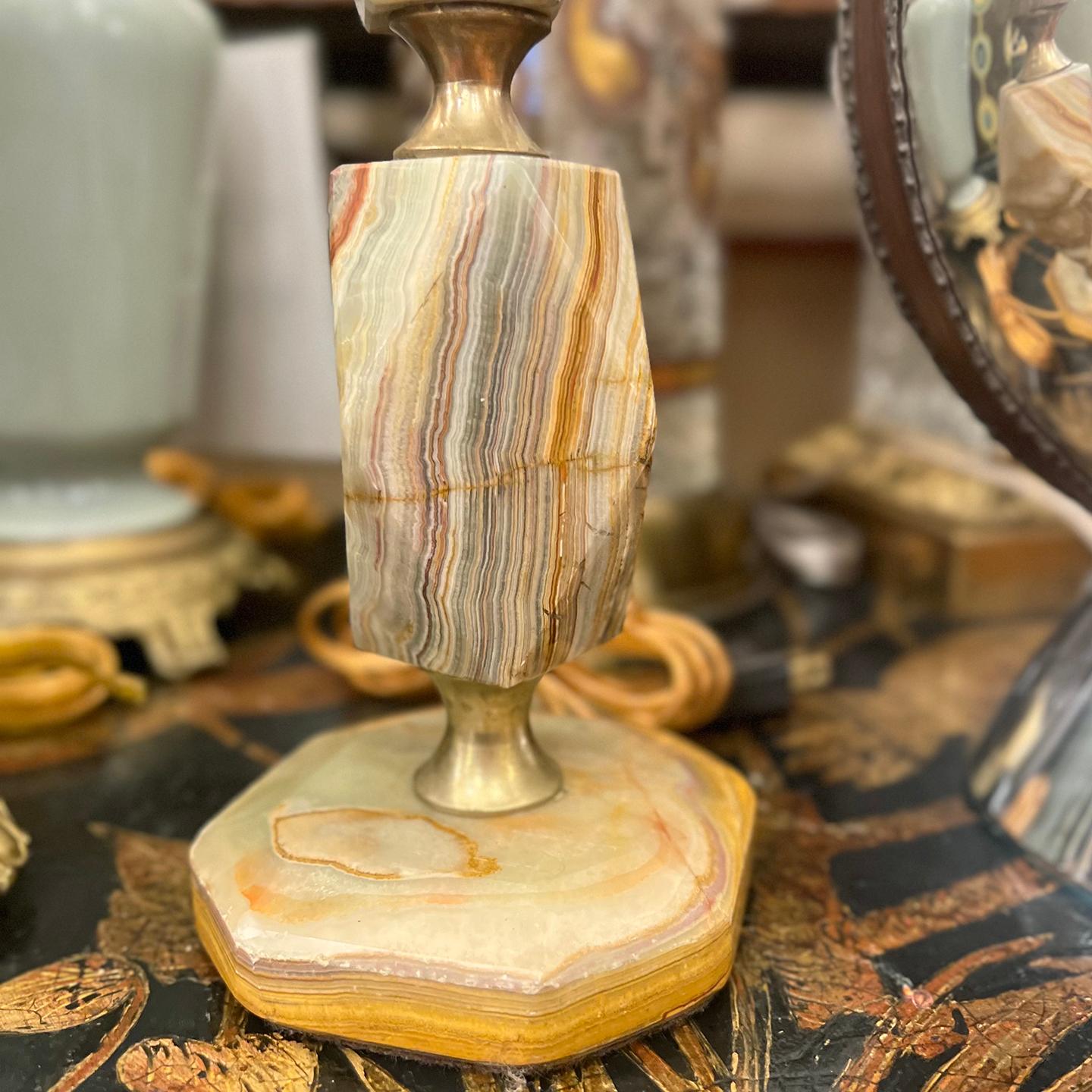 Single Agate Table Lamp In Good Condition For Sale In New York, NY