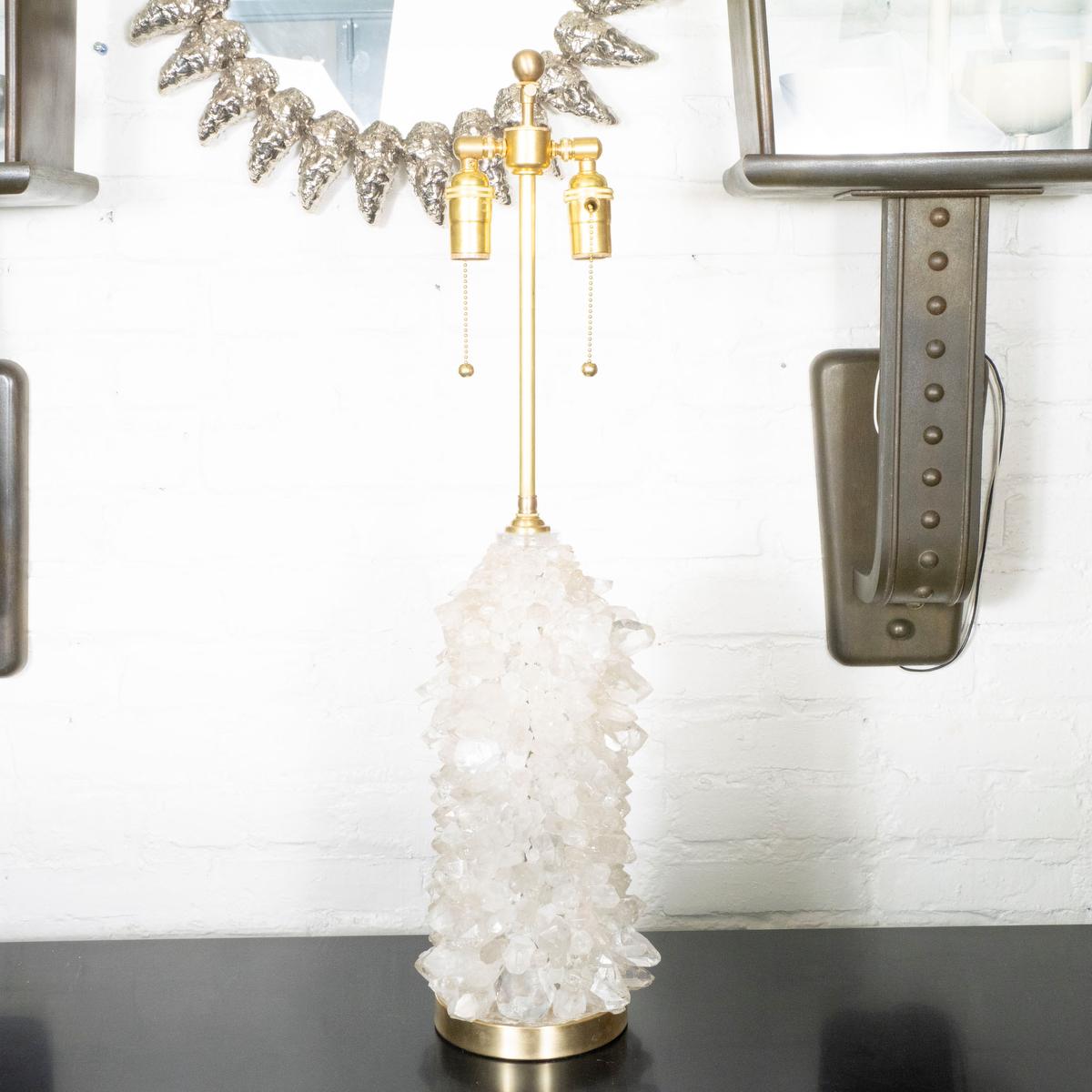 Einzelne „Aggregate“ Bergkristall-Cluster-Lampe von Spark Interior im Zustand „Gut“ im Angebot in Tarrytown, NY