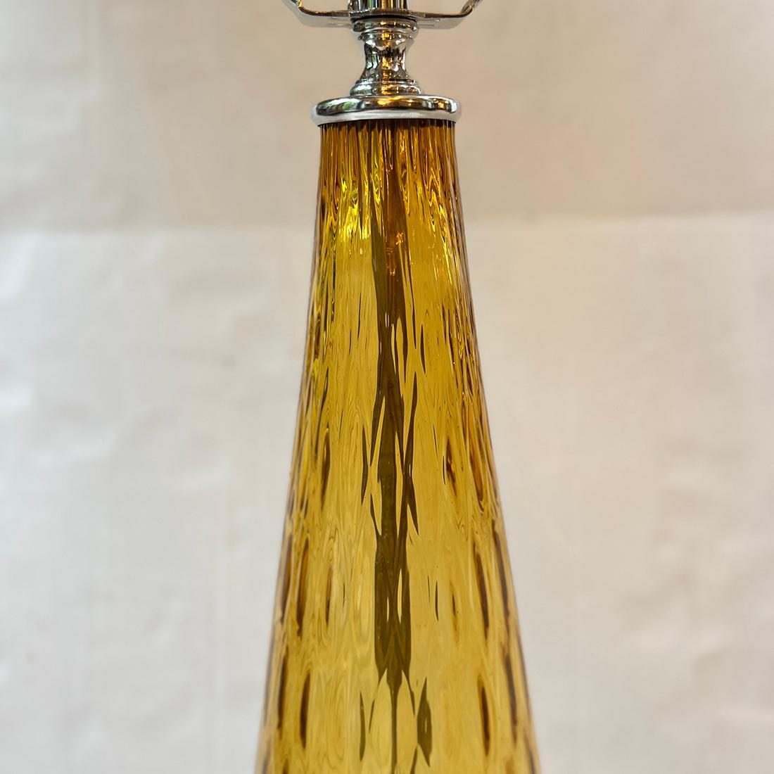 Lámpara simple de cristal ámbar Italiano en venta