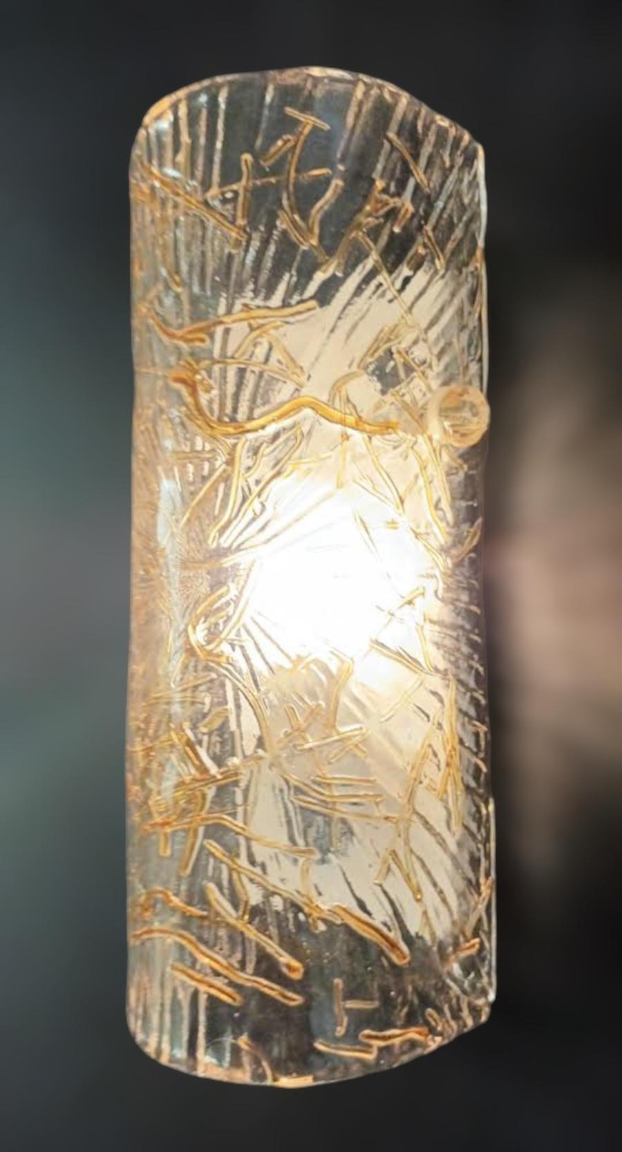 Single Amber Tegola Sconce In Good Condition For Sale In Los Angeles, CA