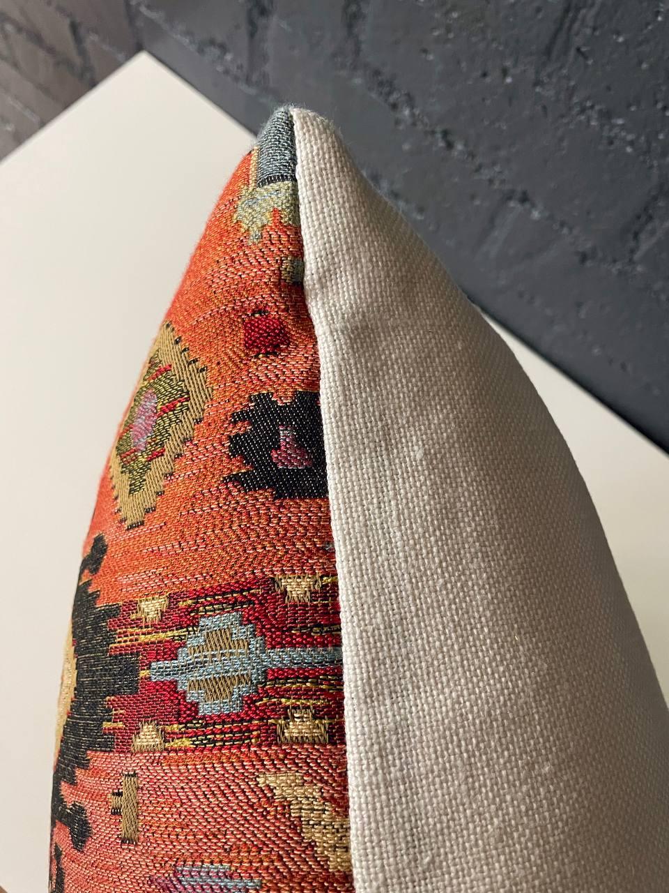 Coussin décoratif italien carré ancien en vente 4