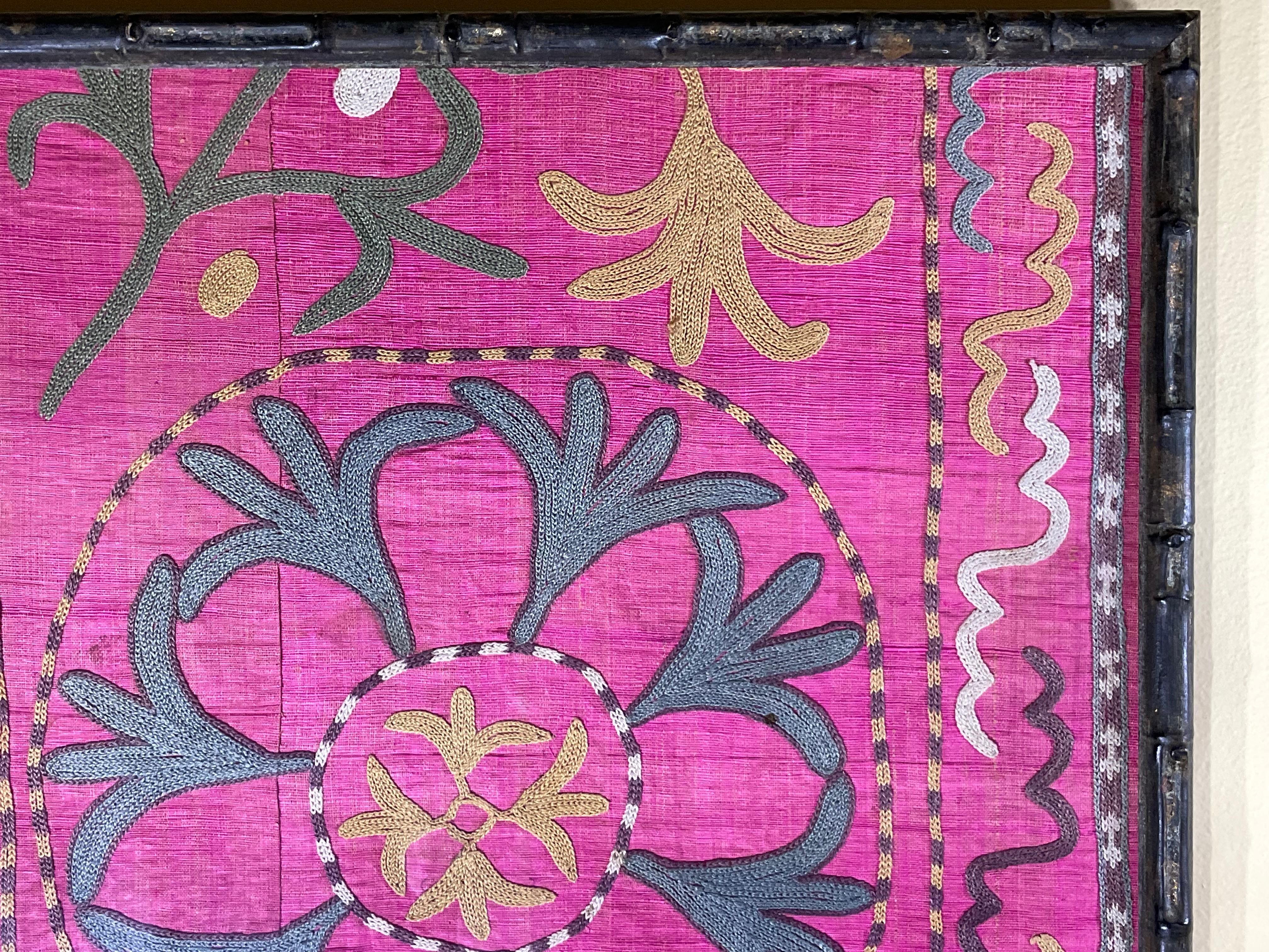 Single  Antique Silk Suzani Wall Hanging In Good Condition In Delray Beach, FL