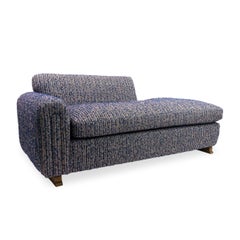 Single Arm Daybed with Block Wood Legs COM