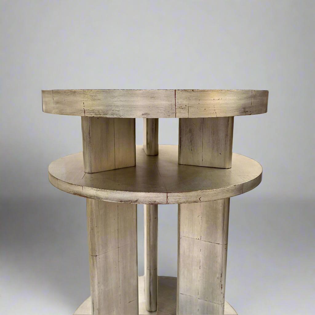 Einzelner vergoldeter Art Deco Beistelltisch (Französisch) im Angebot