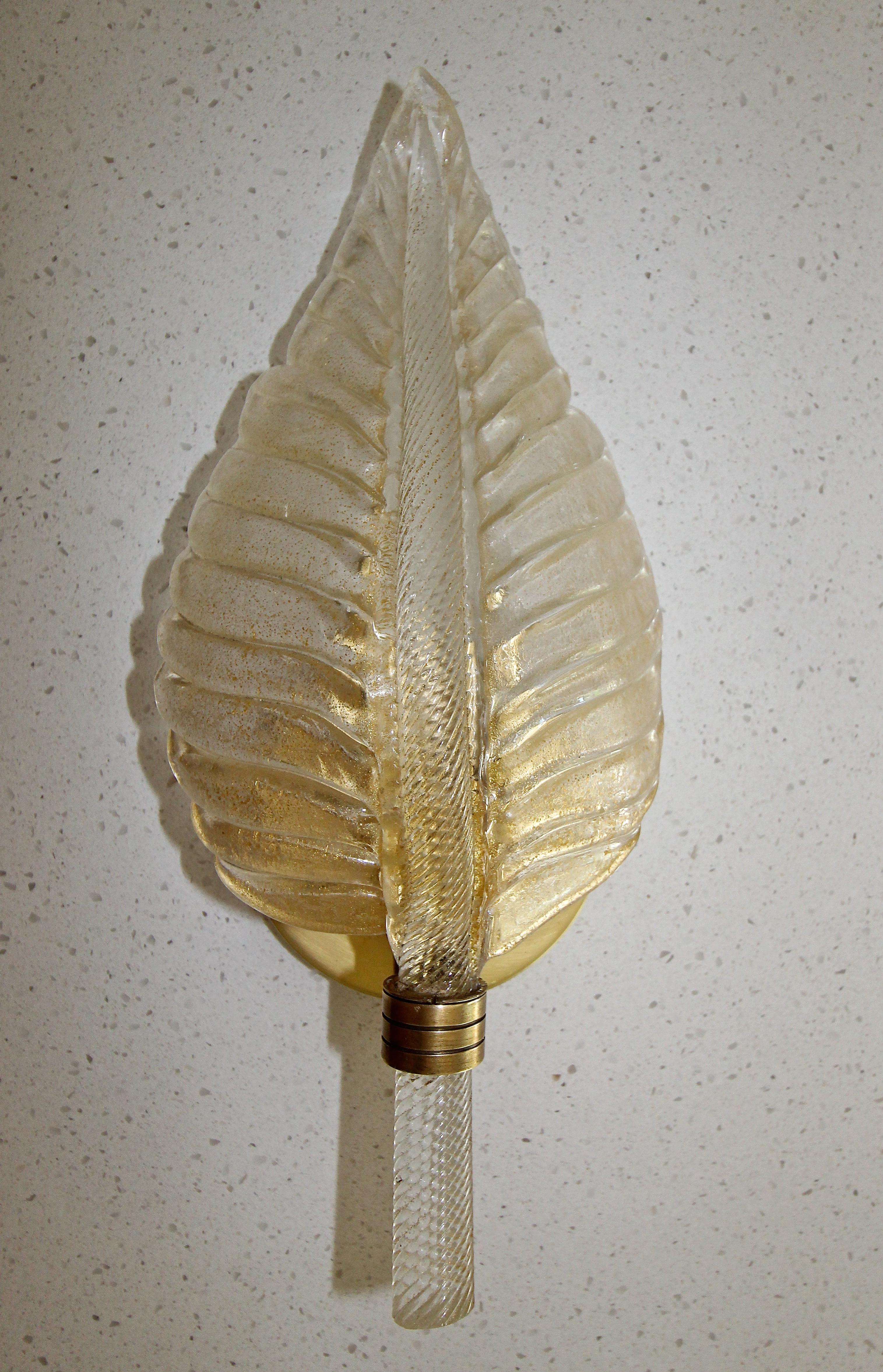 Single Murano Glass Clear and Gold Leaf Wall Sconce 3