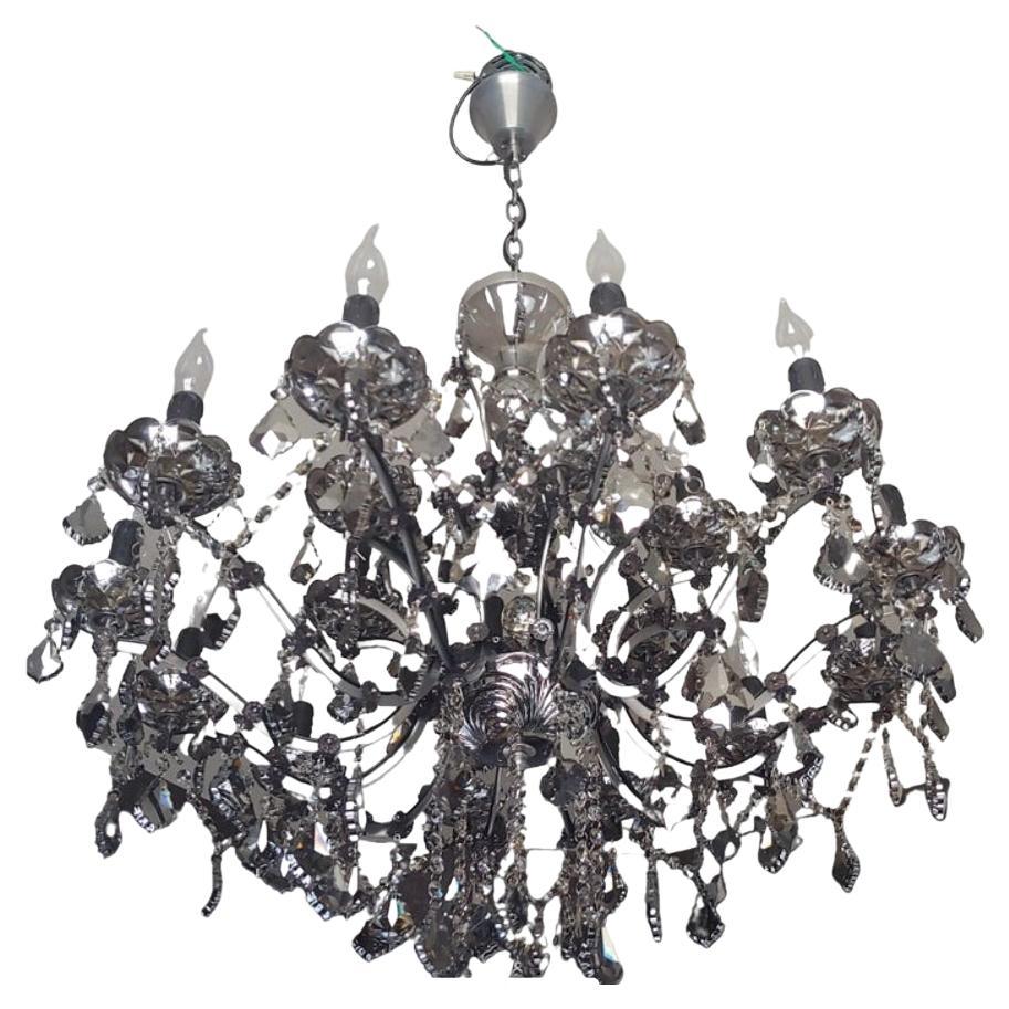 American Single Beautiful 18-Light Crystal and Iron Rococo Style Chandelier