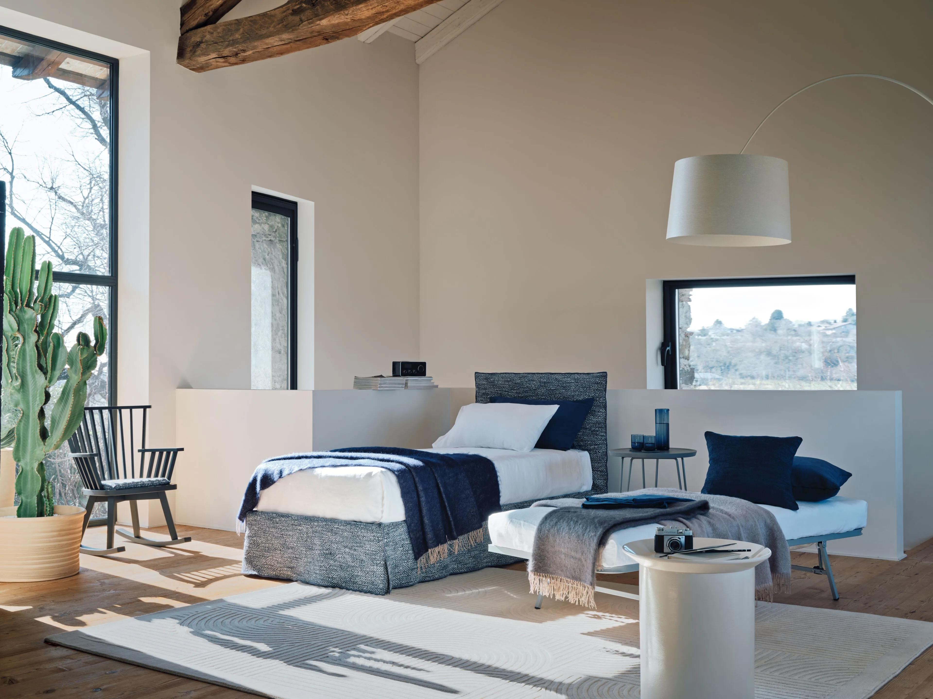 Lit simple avec deuxième lit escamotable Gervasoni Ghost 82 S design Paola Navone Neuf - En vente à Alcamo, IT