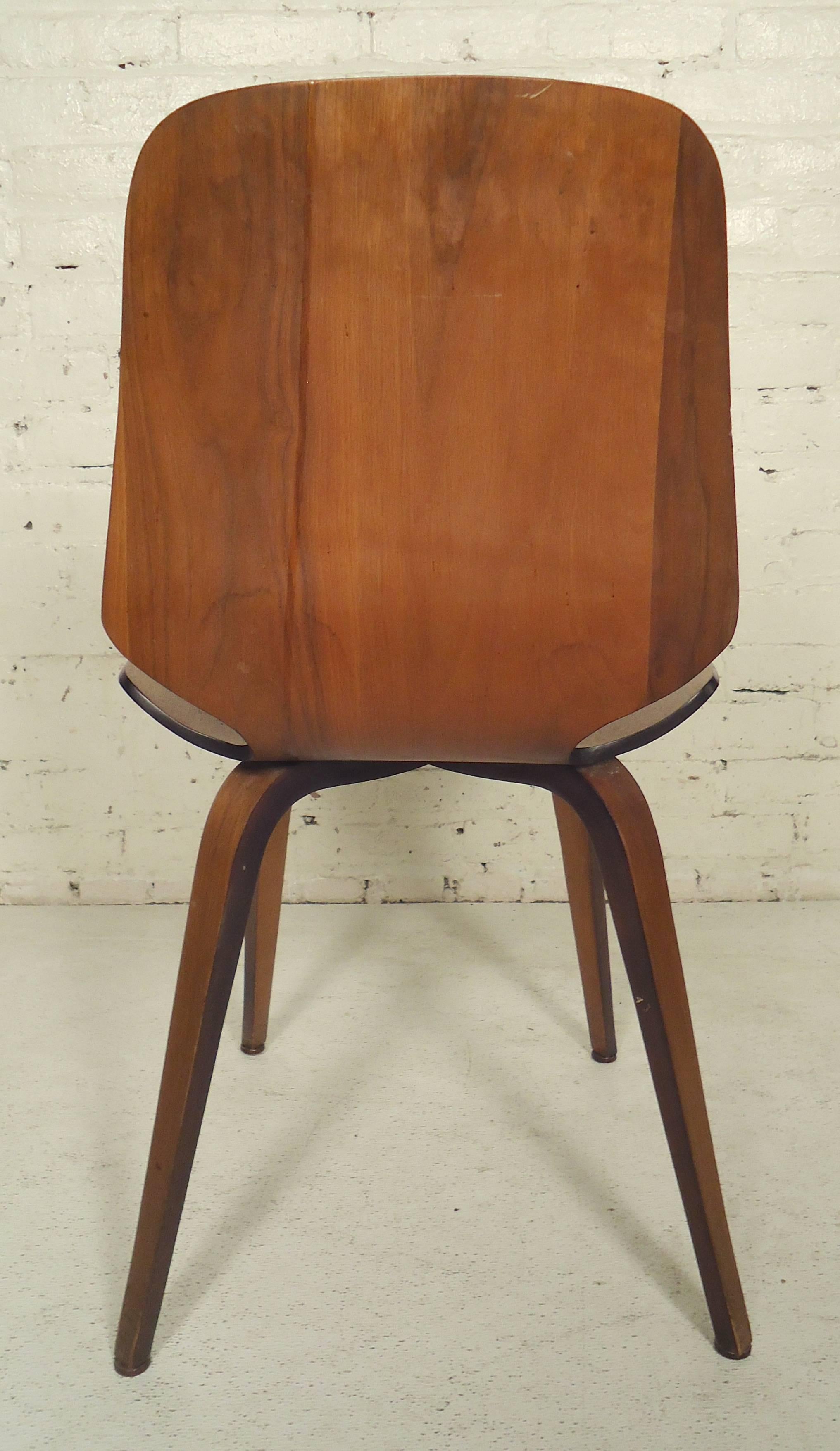 Mid-20th Century Vintage Bent Plywood Chair by George Mulhauser for Plycraft For Sale