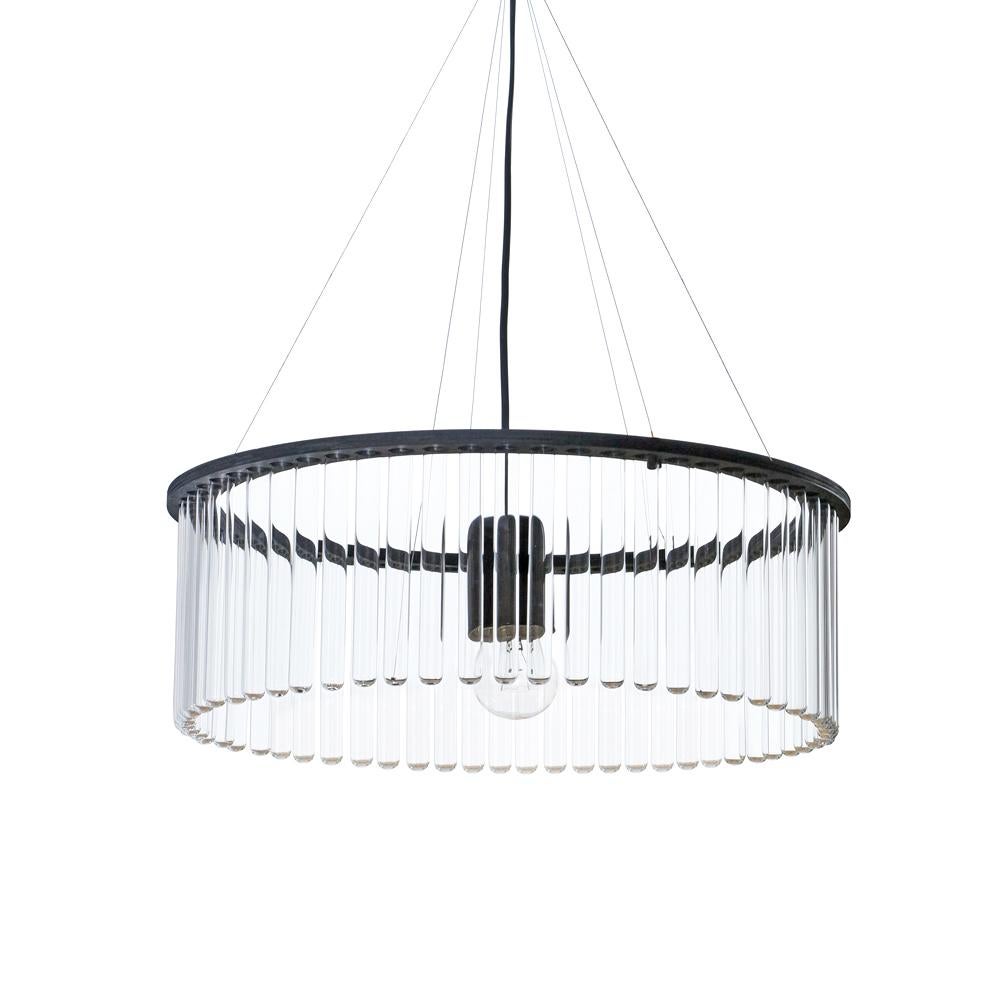 Lustre simple Maria SC noir de Pani Jurek
Dimensions : P 47 x L 47 x H 110 cm 
Matériau : contreplaqué teinté noir, verre.
Disponible en version simple ou double, naturelle ou noire. La longueur standard de la lampe est de 110 cm. Autres longueurs