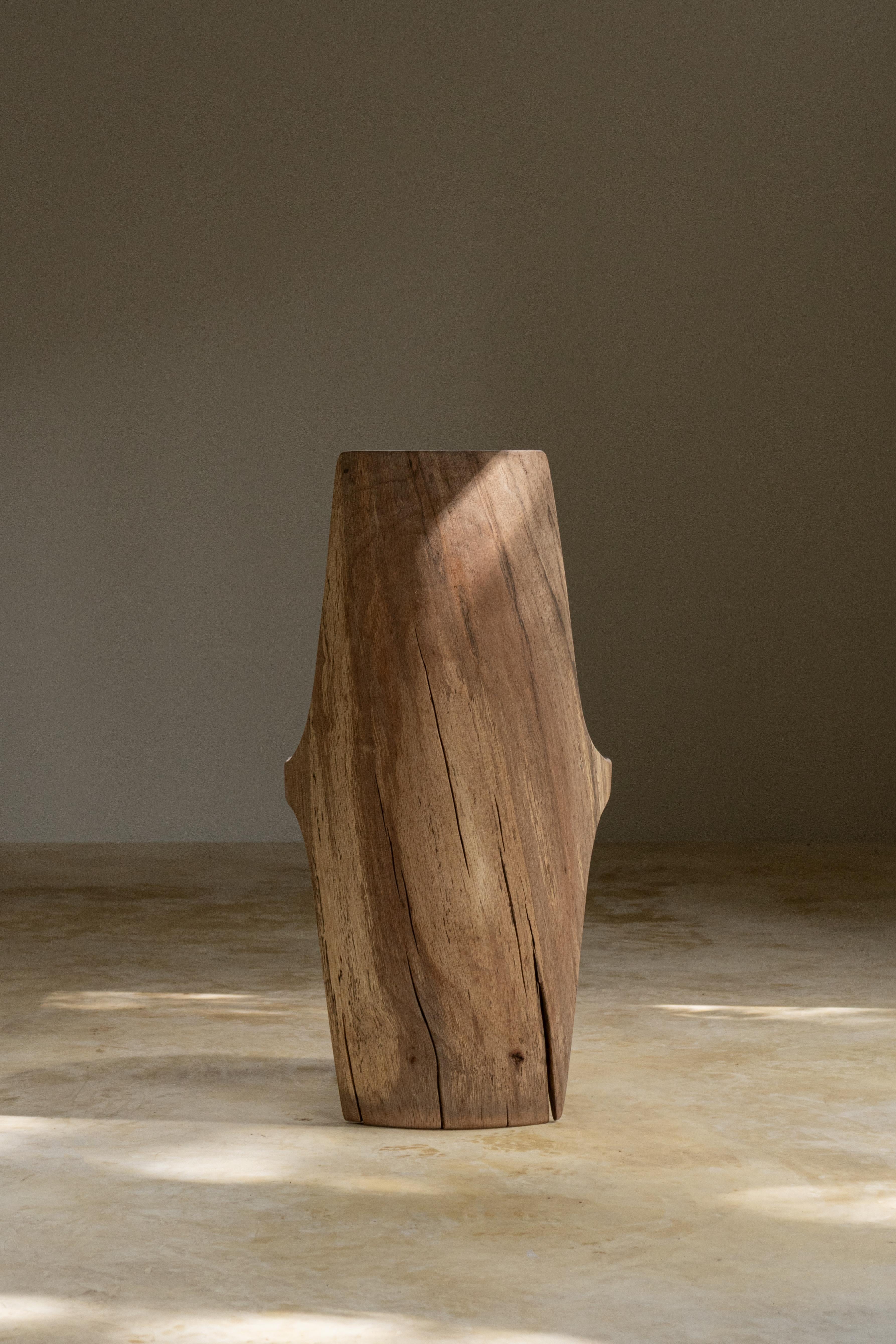 Silla de comedor Batan de madera en bloque de Sebastián Cappiello en Nuevo estado para la venta en Geneve, CH