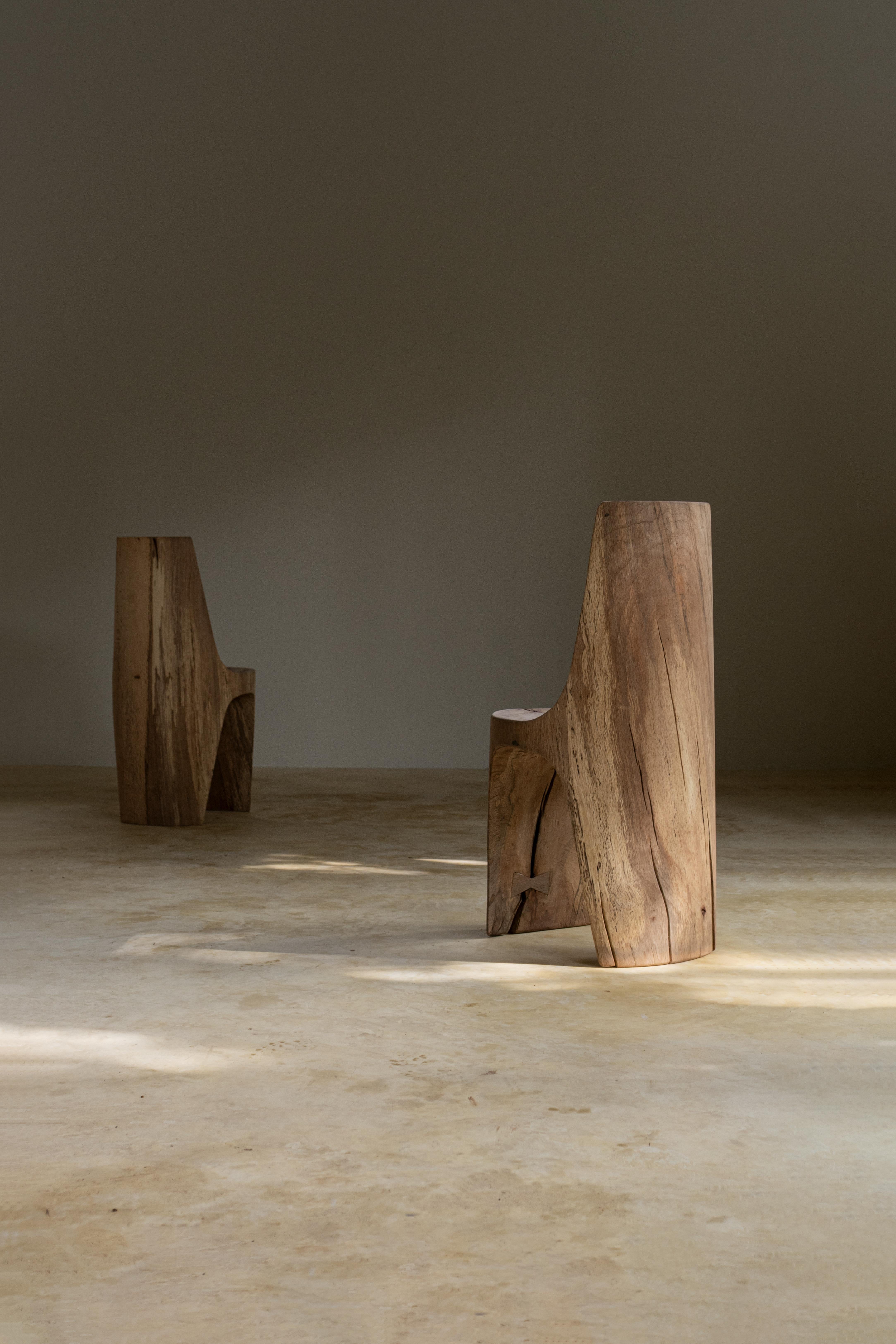 Silla de comedor Batan de madera en bloque de Sebastián Cappiello en venta 2