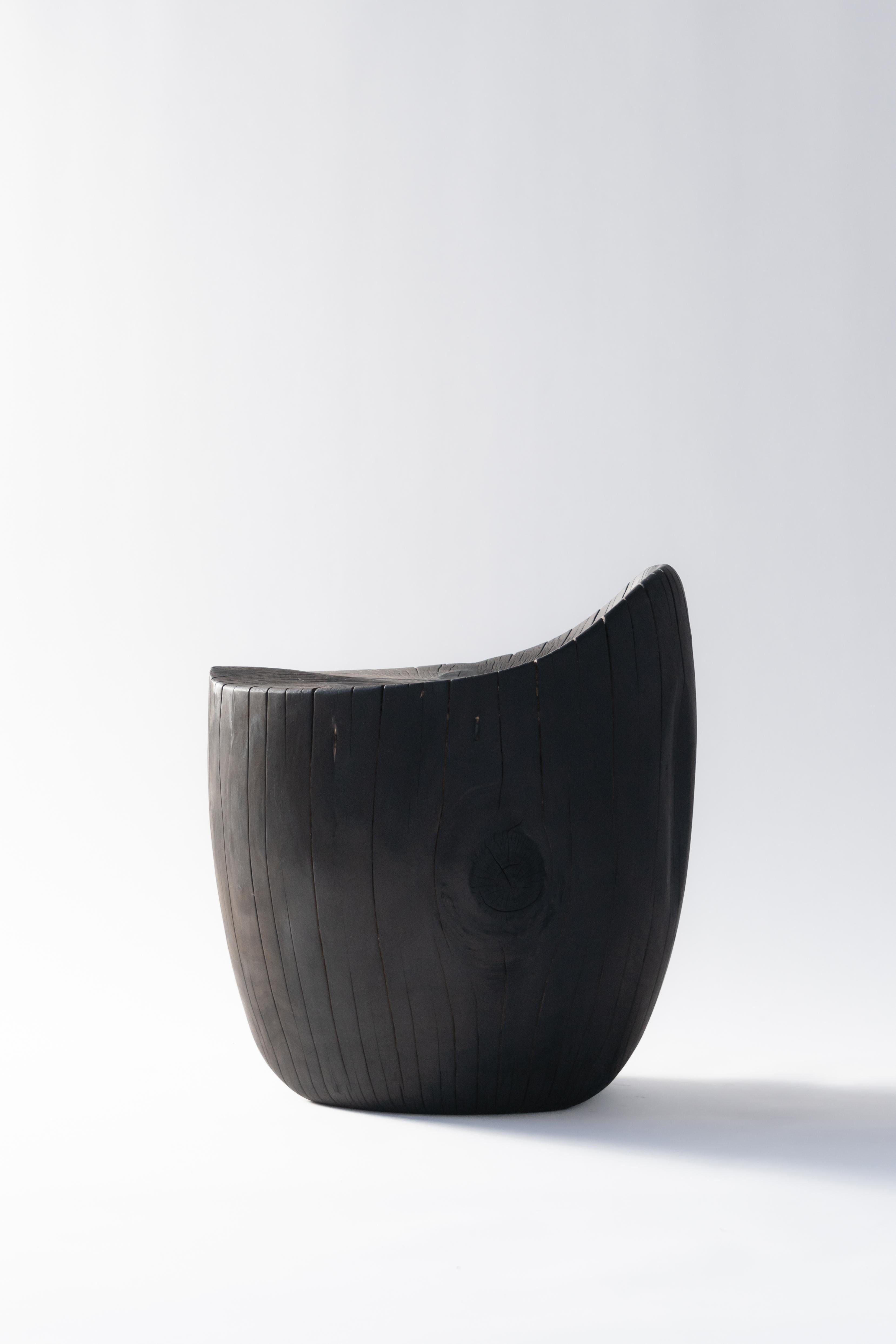 Postmoderno Seduta singola Block Wood Batan di Sebastián Cappiello in vendita
