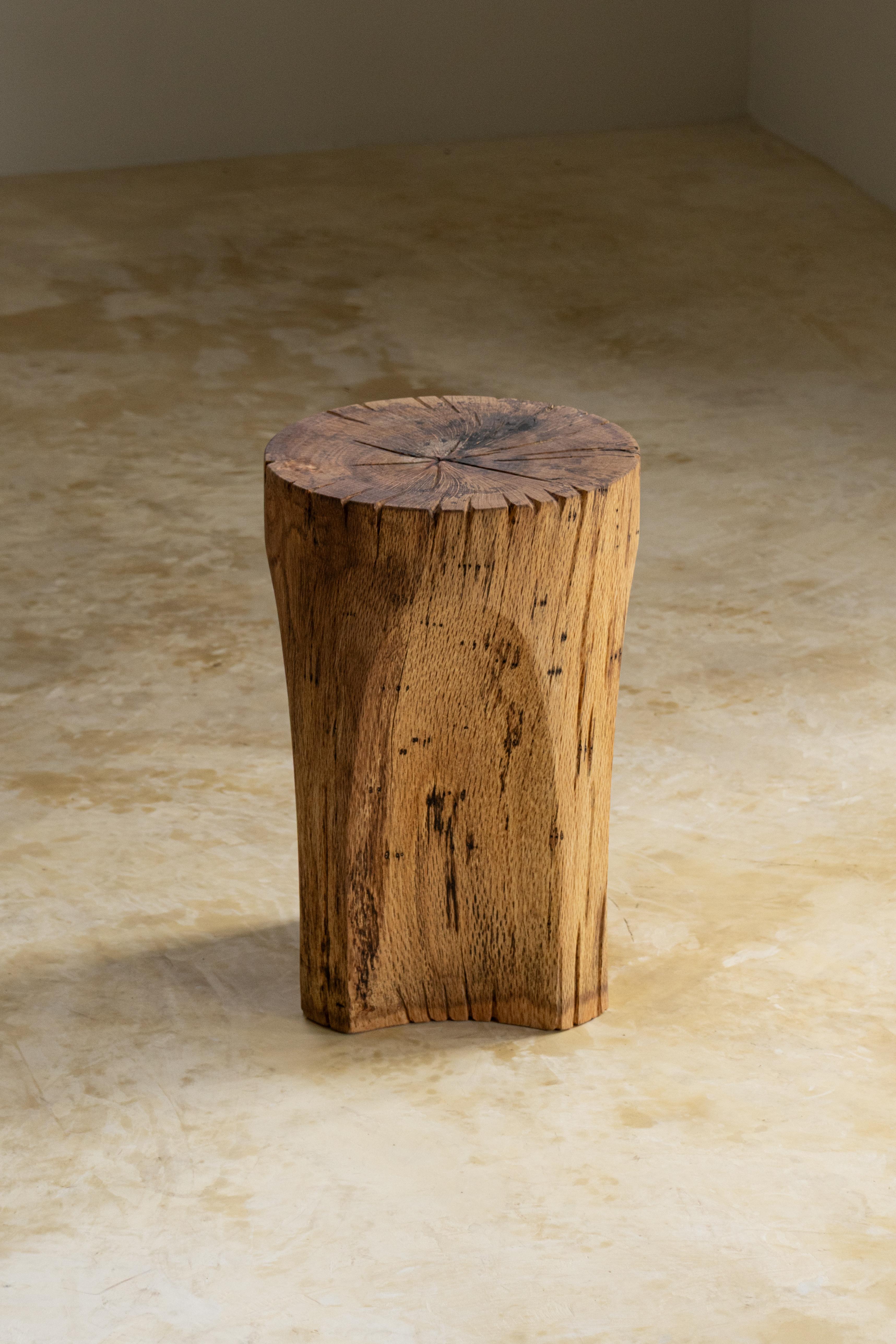 Sgabello Single Block Wood Faces di Sebastián Cappiello in vendita 1