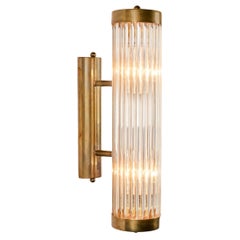 Lampada da parete a braccio singolo in ottone italiano