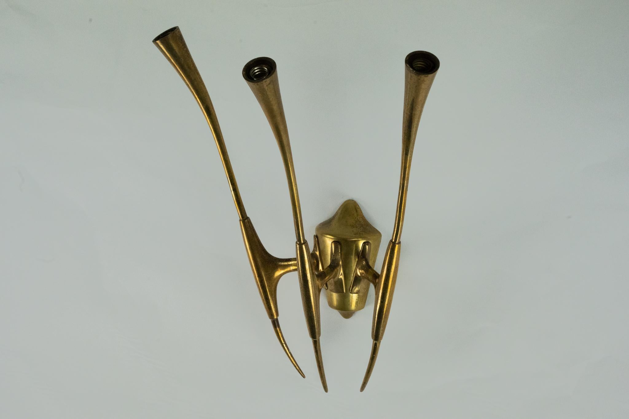 Single Brass Wall Sconce by Oscar Torlasco for Lumi Milano, Italy 1950s For Sale 5