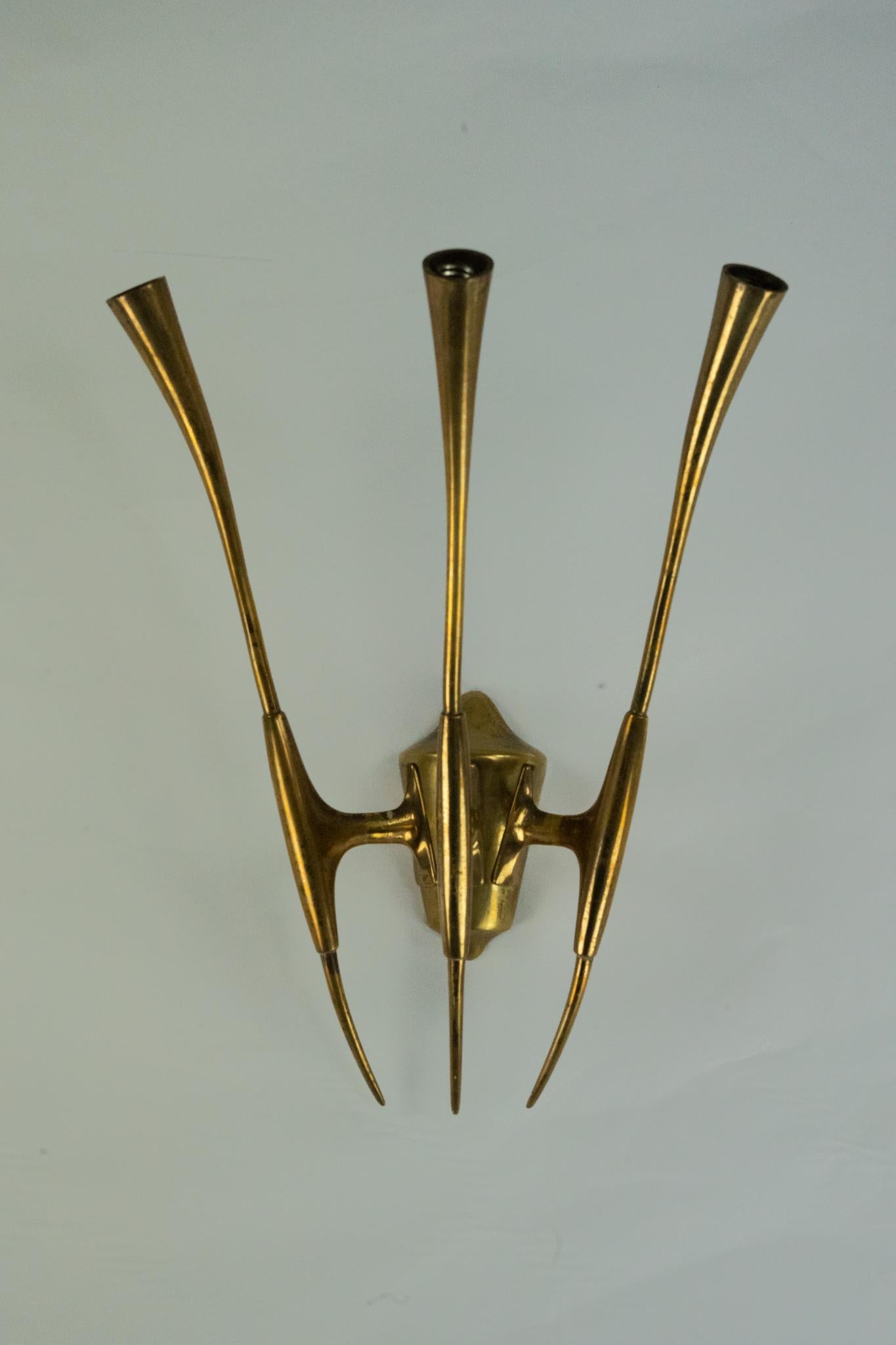 Single Brass Wall Sconce by Oscar Torlasco for Lumi Milano, Italy 1950s For Sale 8