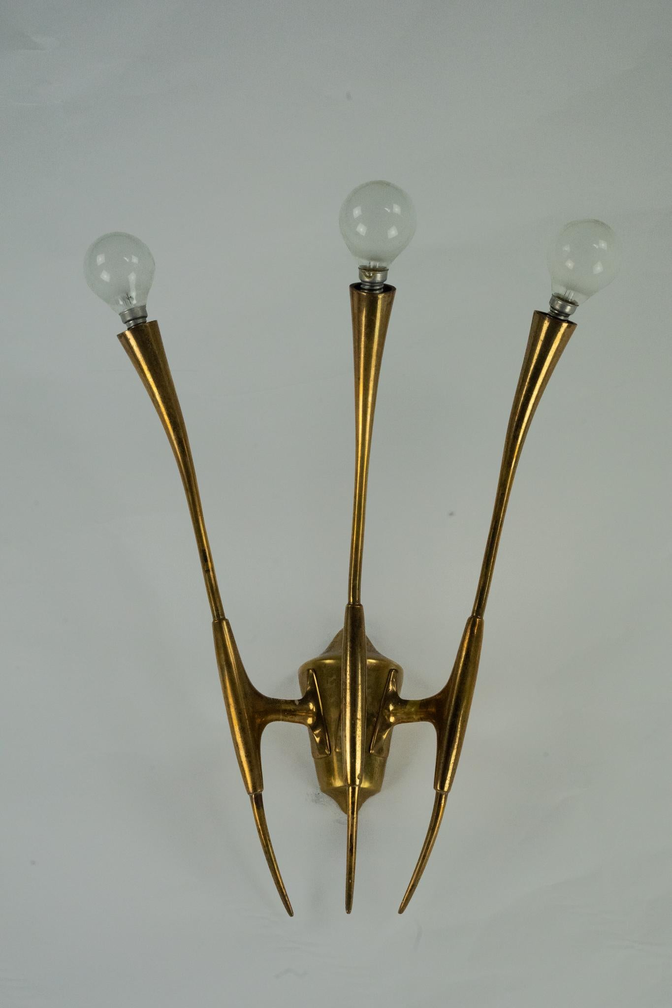 Single Brass Wall Sconce by Oscar Torlasco for Lumi Milano, Italy 1950s For Sale 10