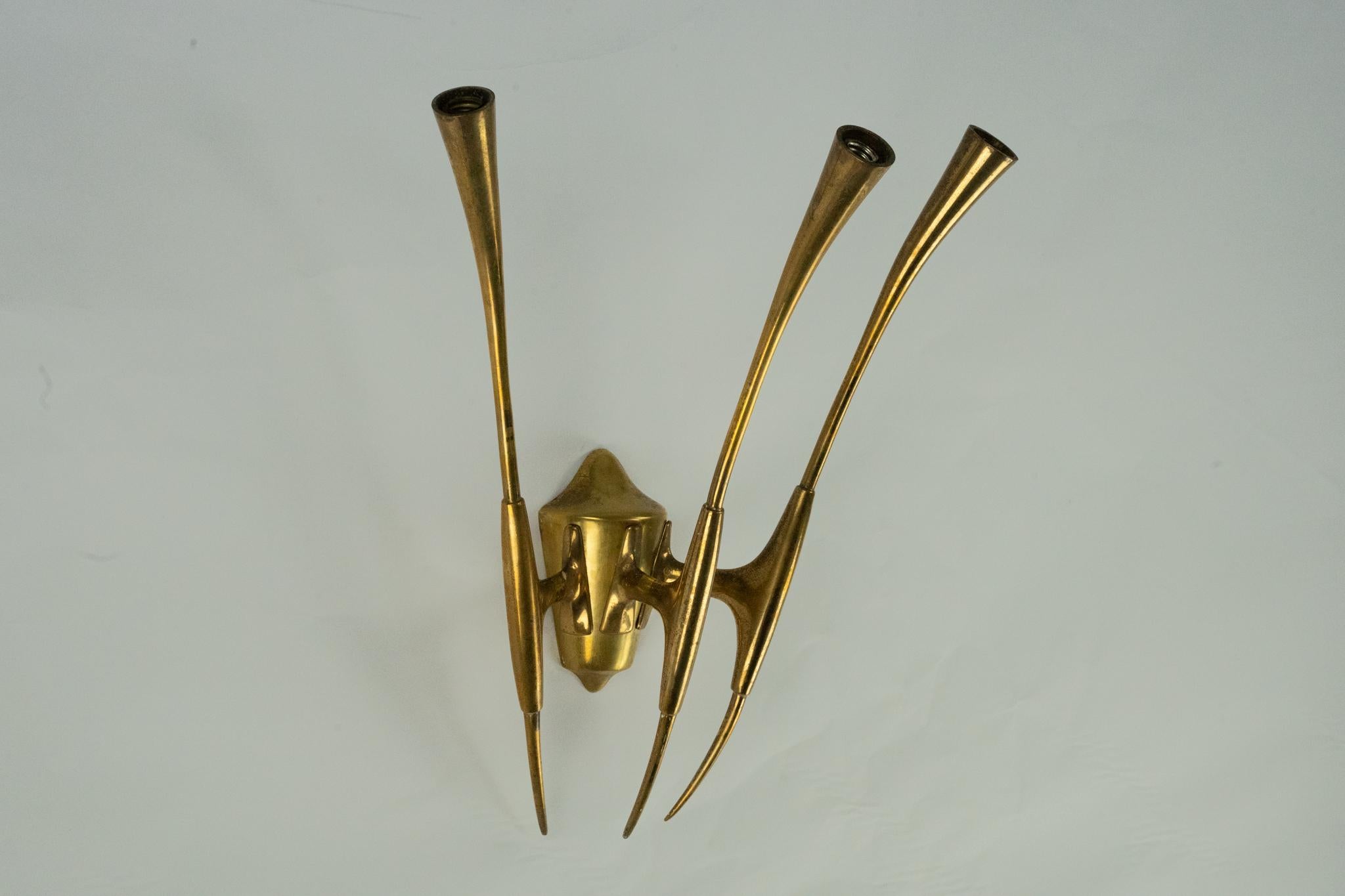 Single Brass Wall Sconce by Oscar Torlasco for Lumi Milano, Italy 1950s For Sale 3