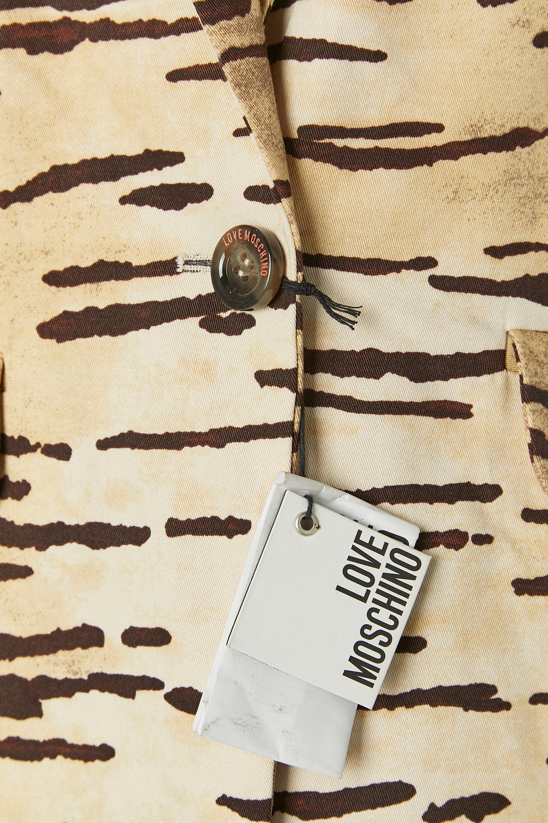 Single breasted cotton jacket with tiger print LOVE MOSCHINO New with tag In New Condition For Sale In Saint-Ouen-Sur-Seine, FR