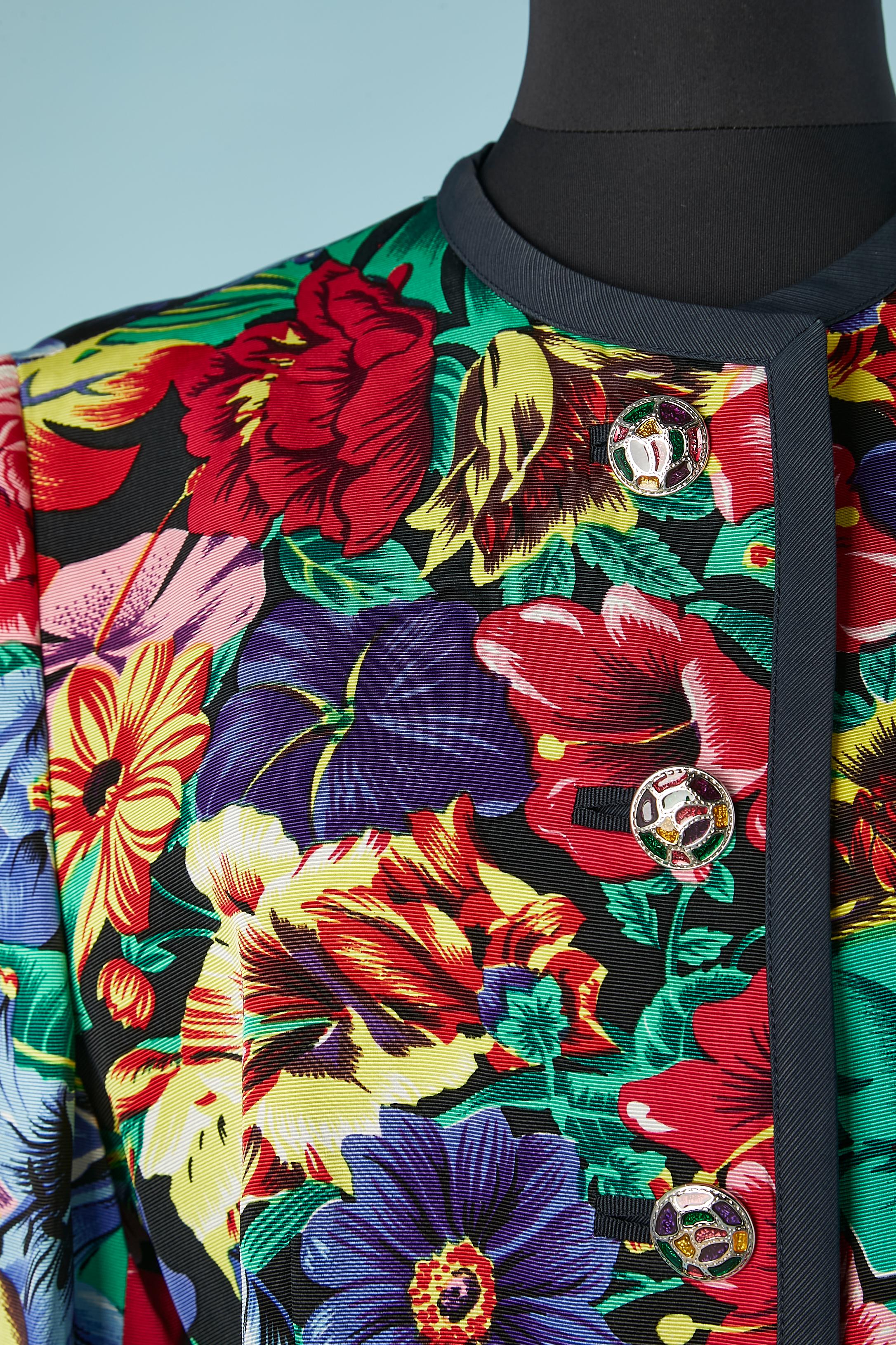 Einreihige Jacke mit Blumendruck und Schmuckknöpfen von Versus Gianni Versace (Schwarz) im Angebot