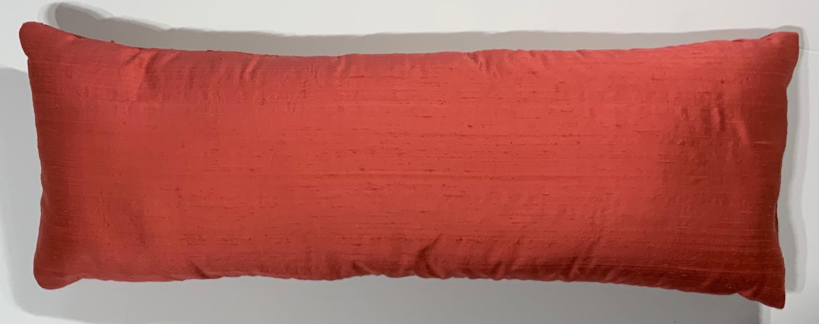 Single Cactus Silk Red Pillow In Good Condition For Sale In Delray Beach, FL