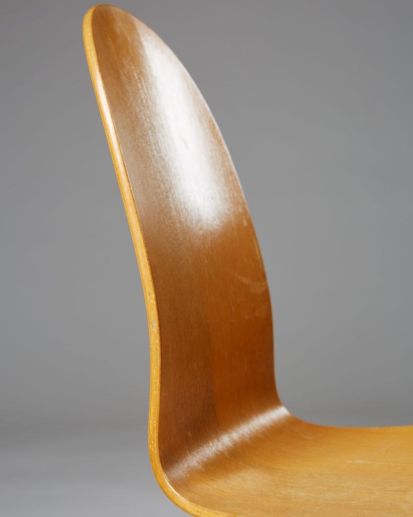 Mid-20th Century Single chair 