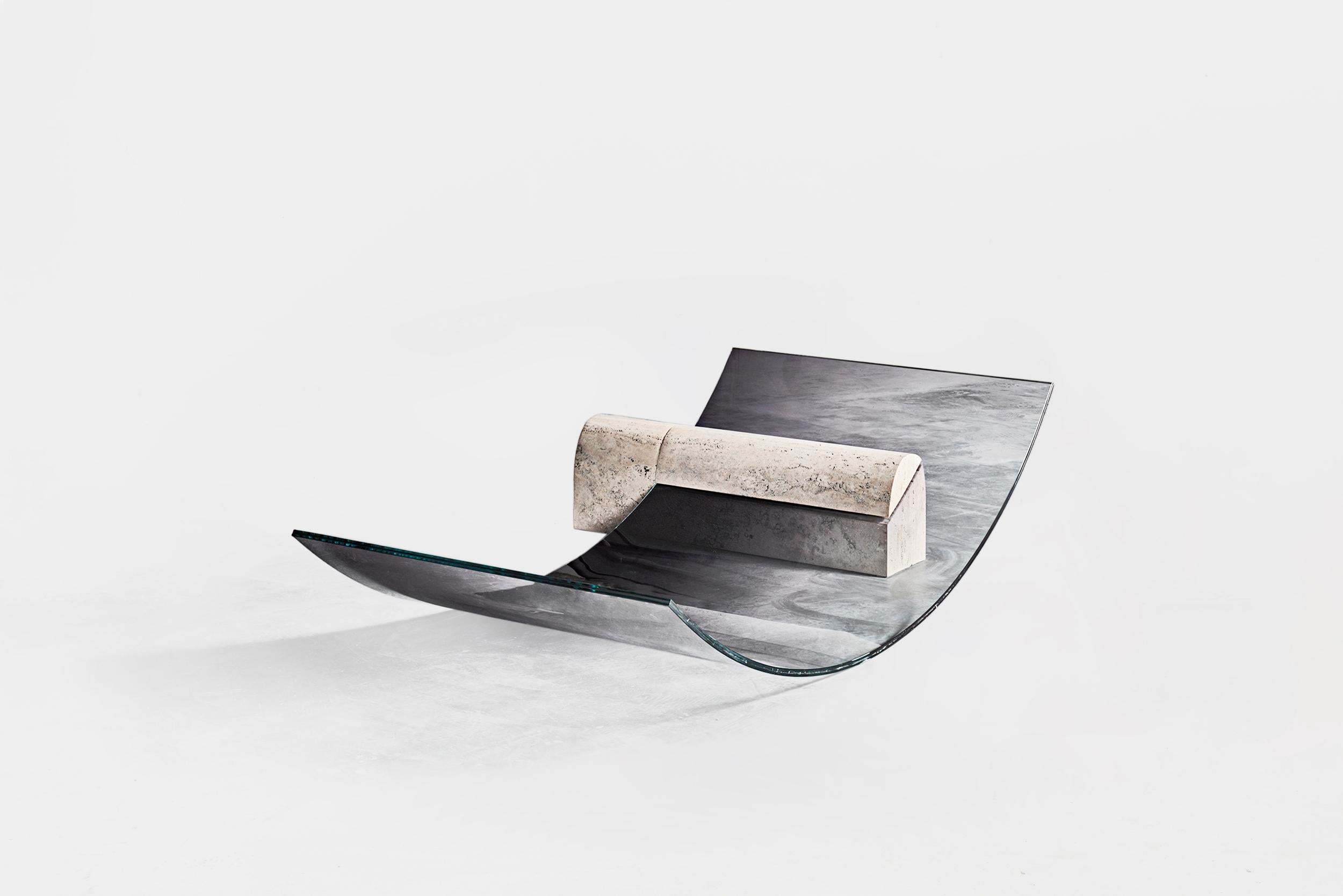 Sabine Marcelis Single Chaise Lounge aus der Serie No Fear of Glass, 2019  (Niederländisch) im Angebot
