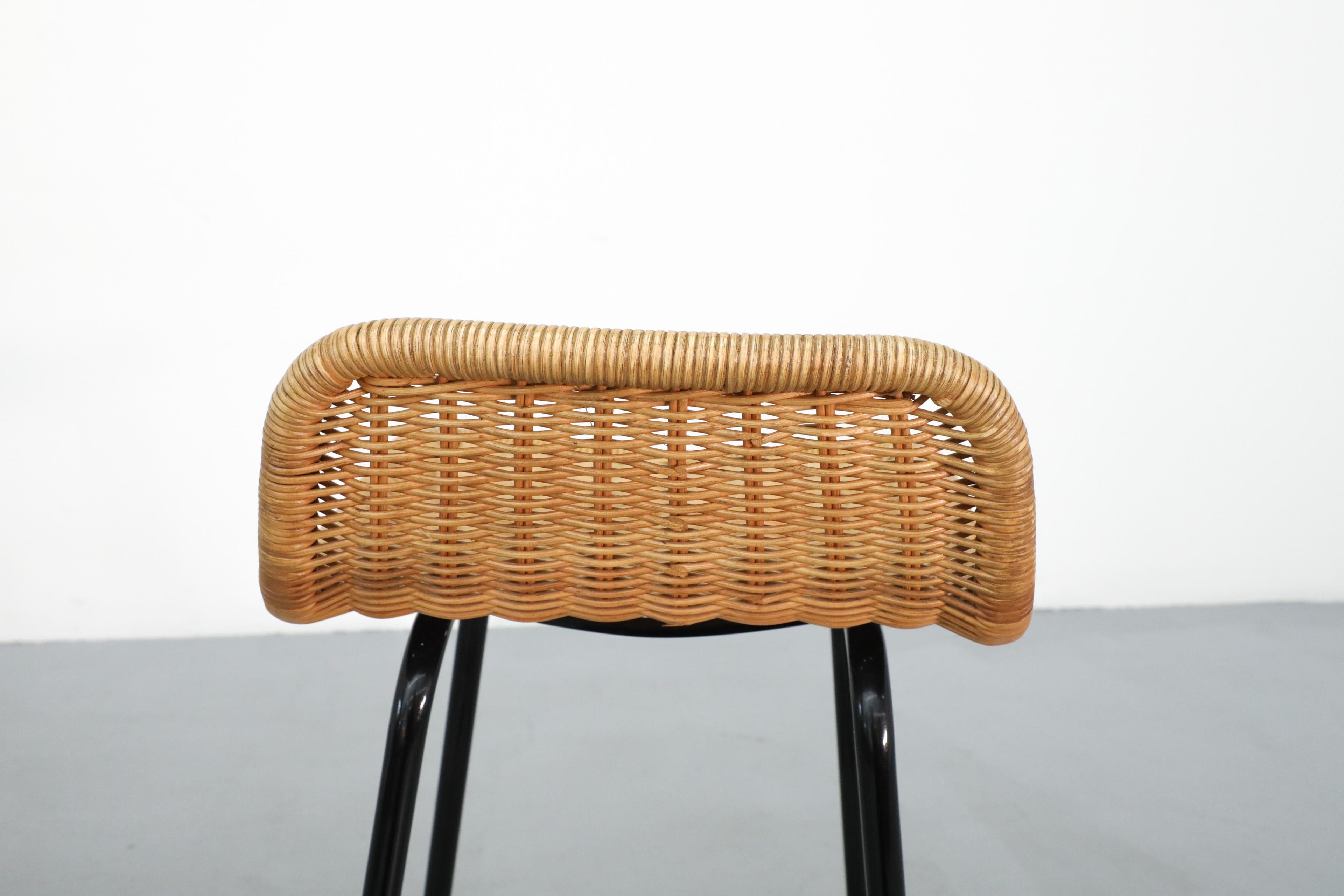 Single Charlotte Perriand Style Wicker Bar Stool by Rohe Noordwolde For Sale 4