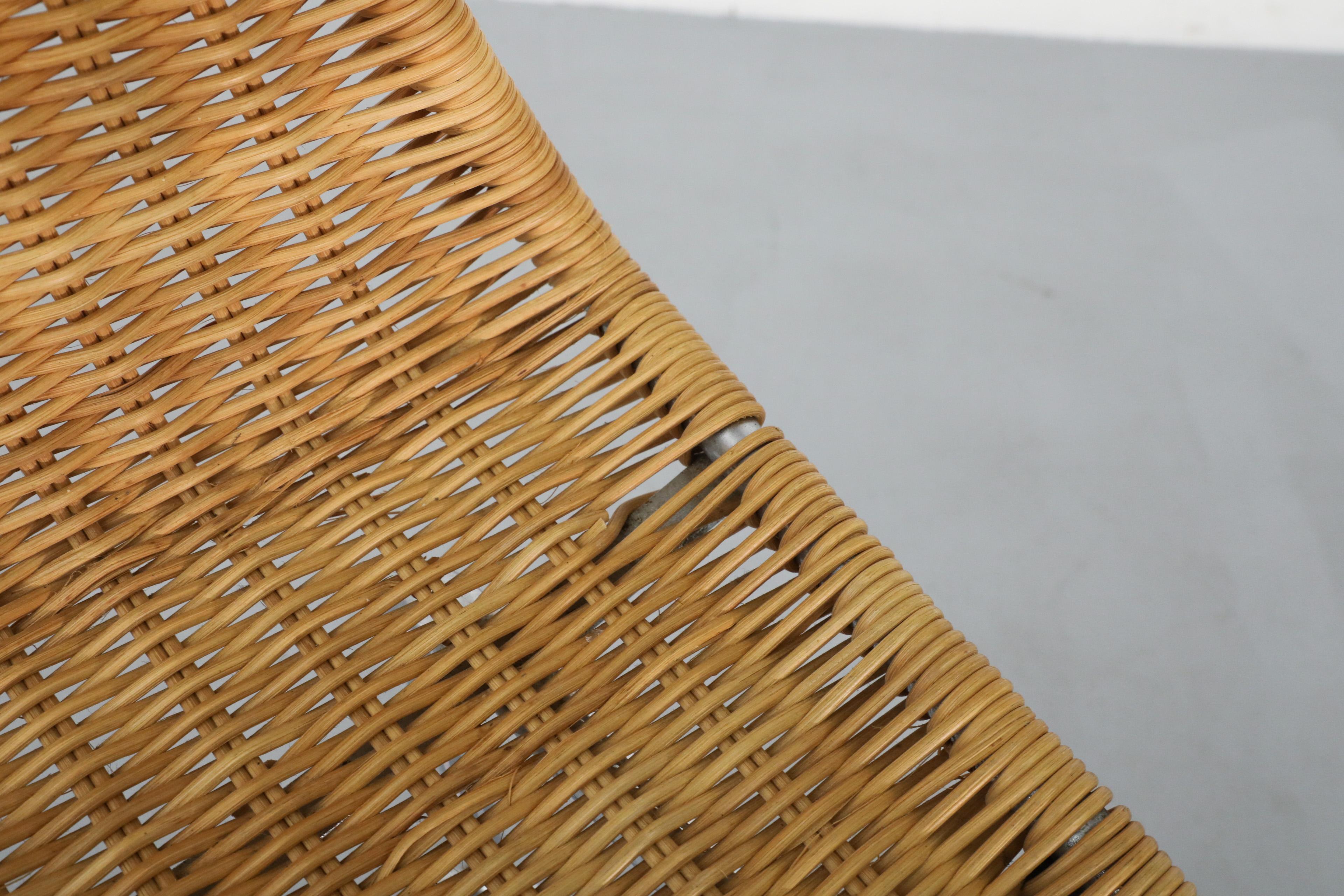 Tabouret de bar simple de style Charlotte Perriand par Rohe Noordwolde en vente 1