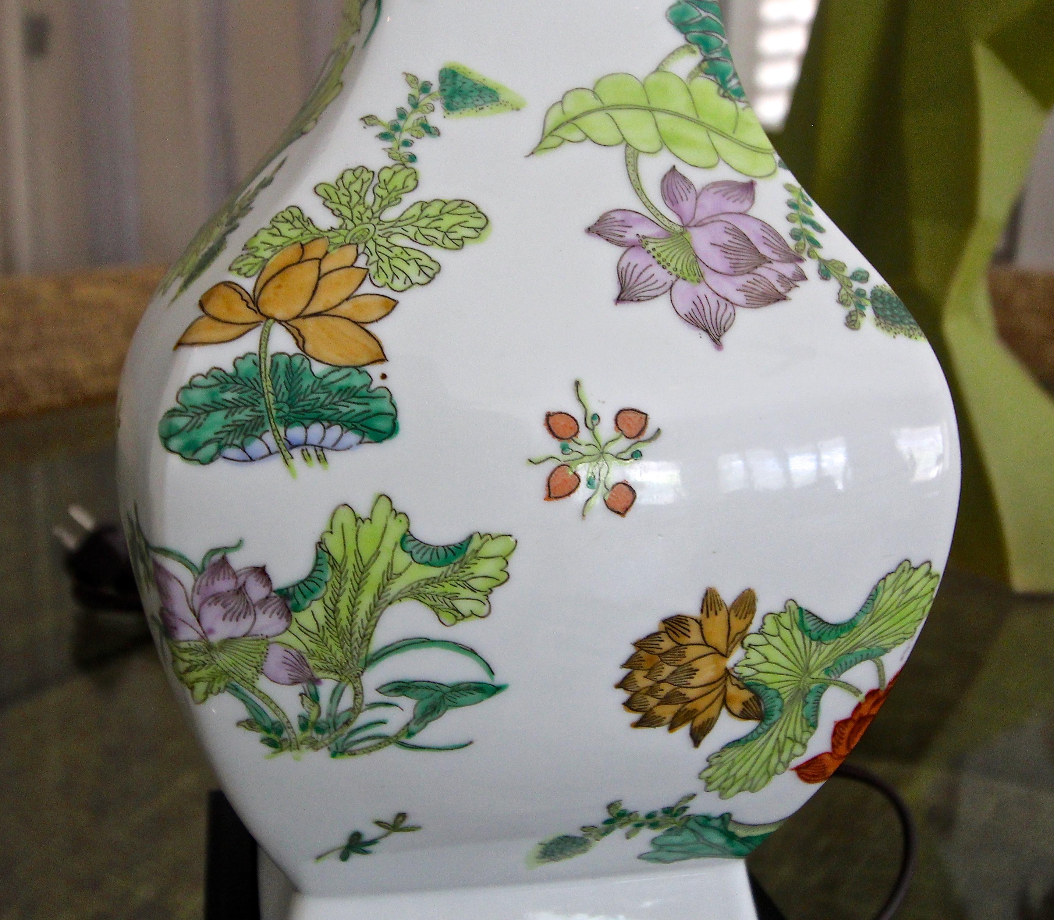 Single Chinese Asian Famille Rose Porcelain Vase Table Lamp 5