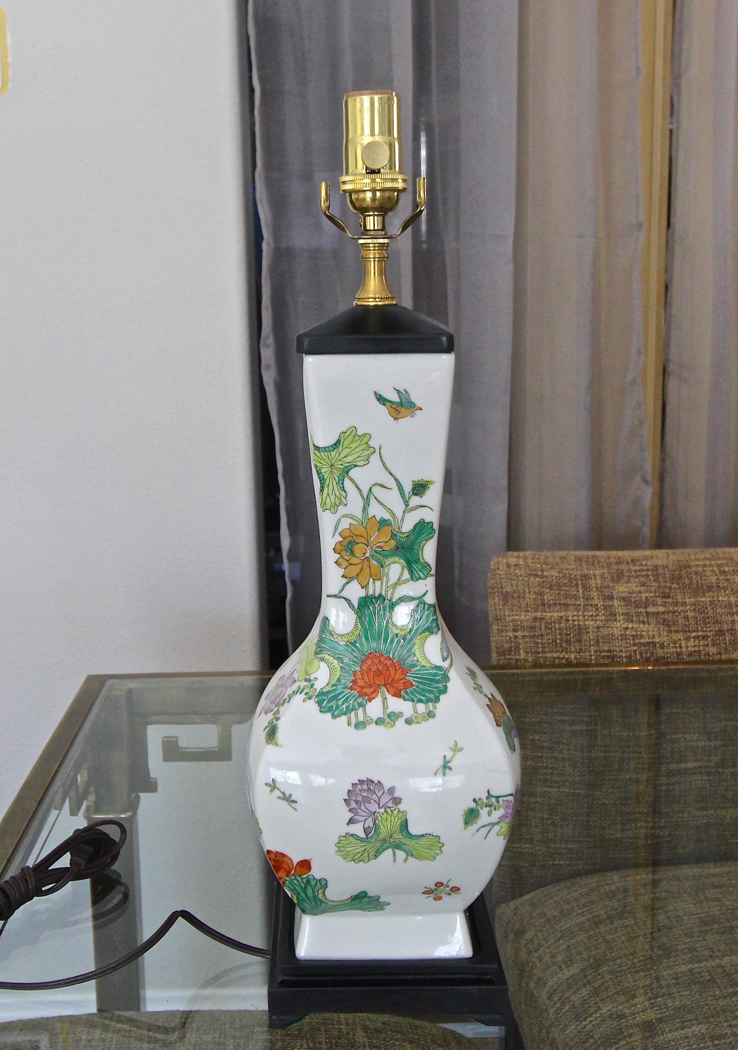 Single Chinese Asian Famille Rose Porcelain Vase Table Lamp 8