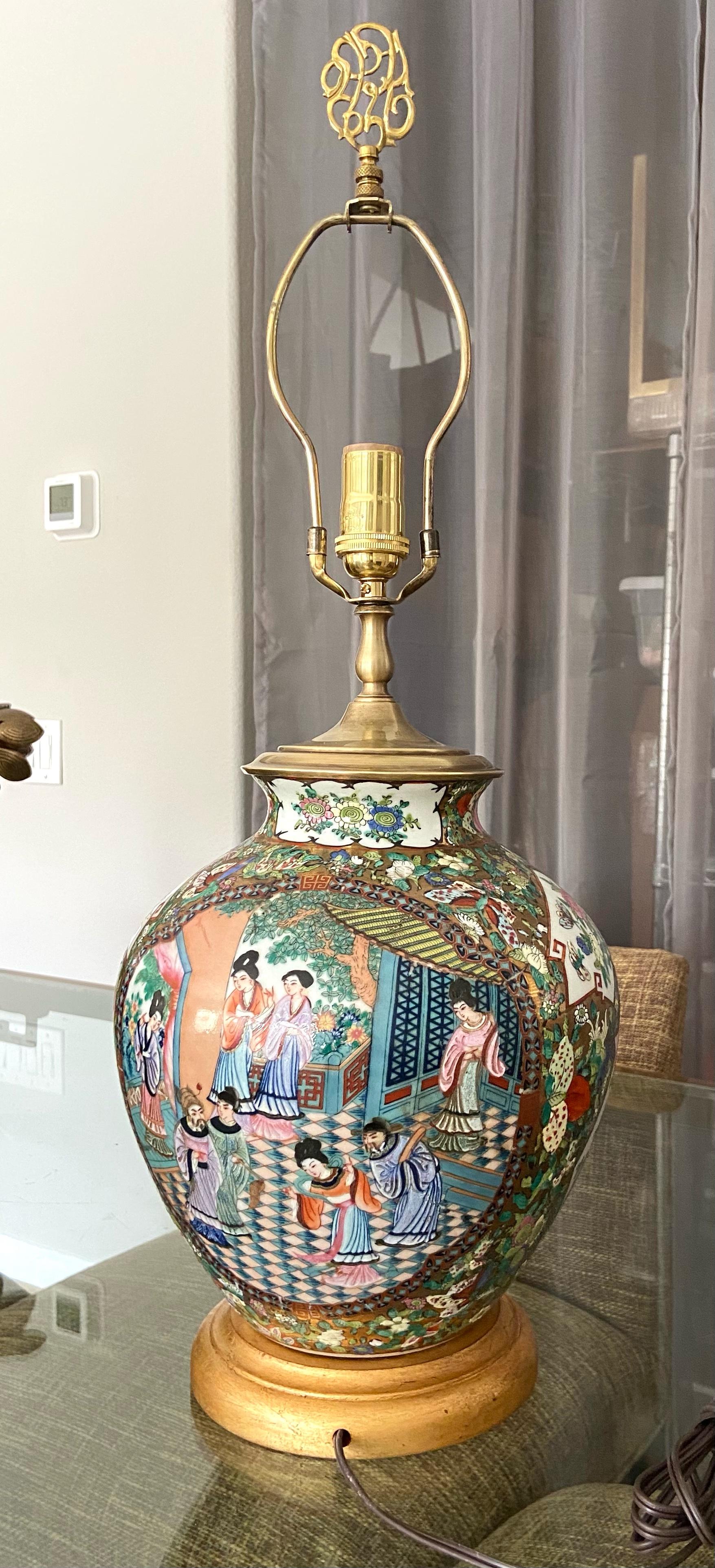 Mid-20th Century Single Chinese Asian Famille Rose Porcelain Vase Table Lamp For Sale