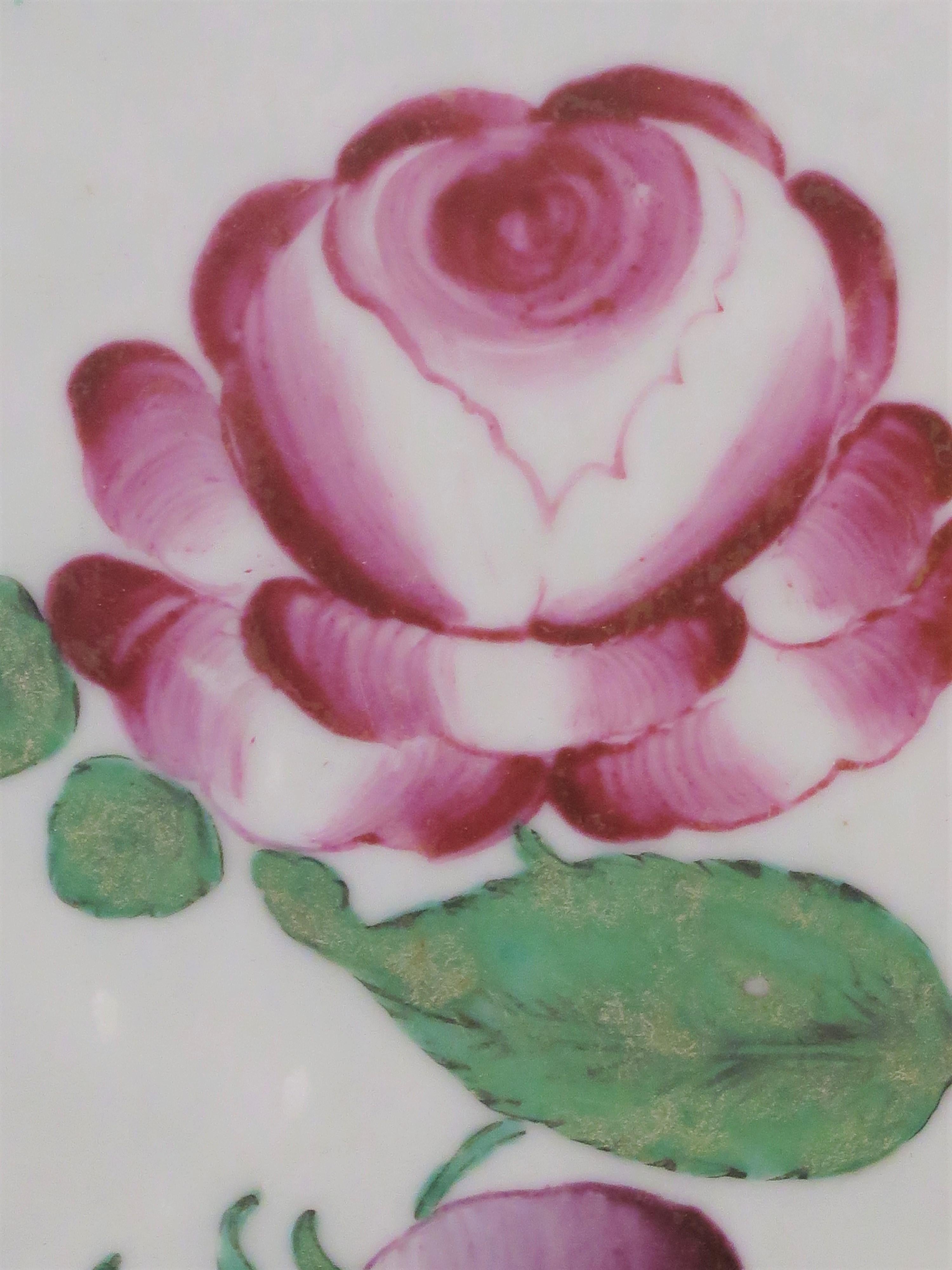 SINGLE Chinese Export Platter / Hand-Painted Floral Decoration 1