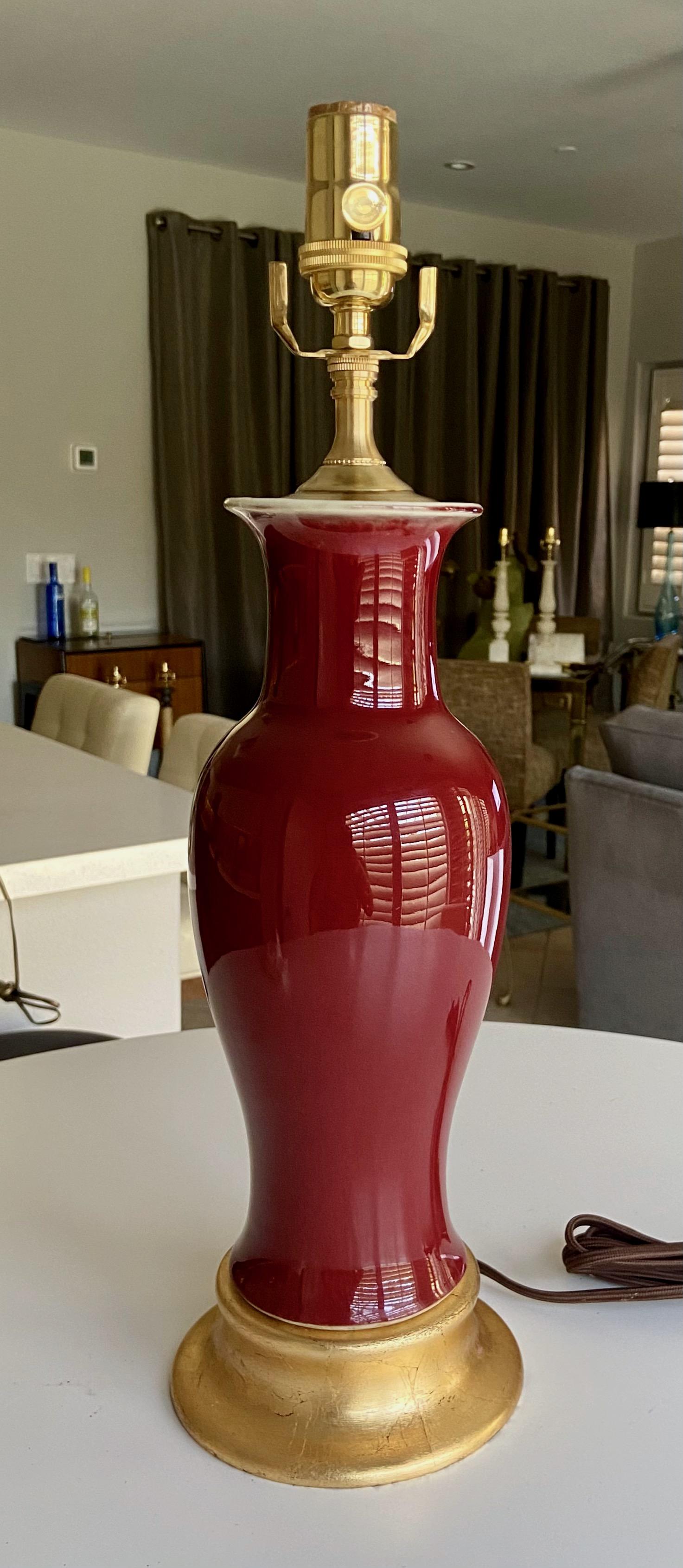 Lampe de table à vases chinois Sang de Bœuf 