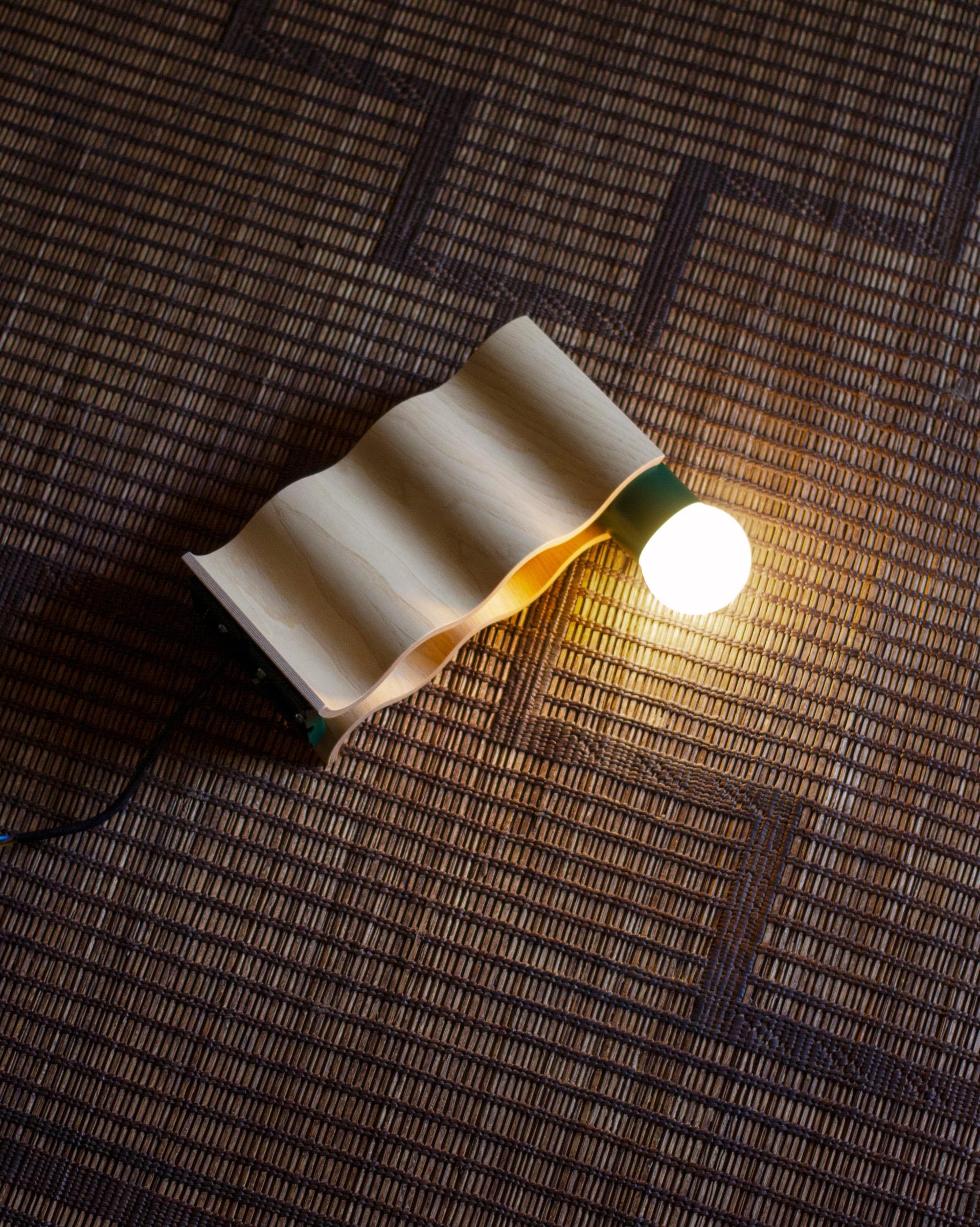 British Single Corrugation Sconce / Wall Light in Natural Ash Veneer and Moss Green For Sale