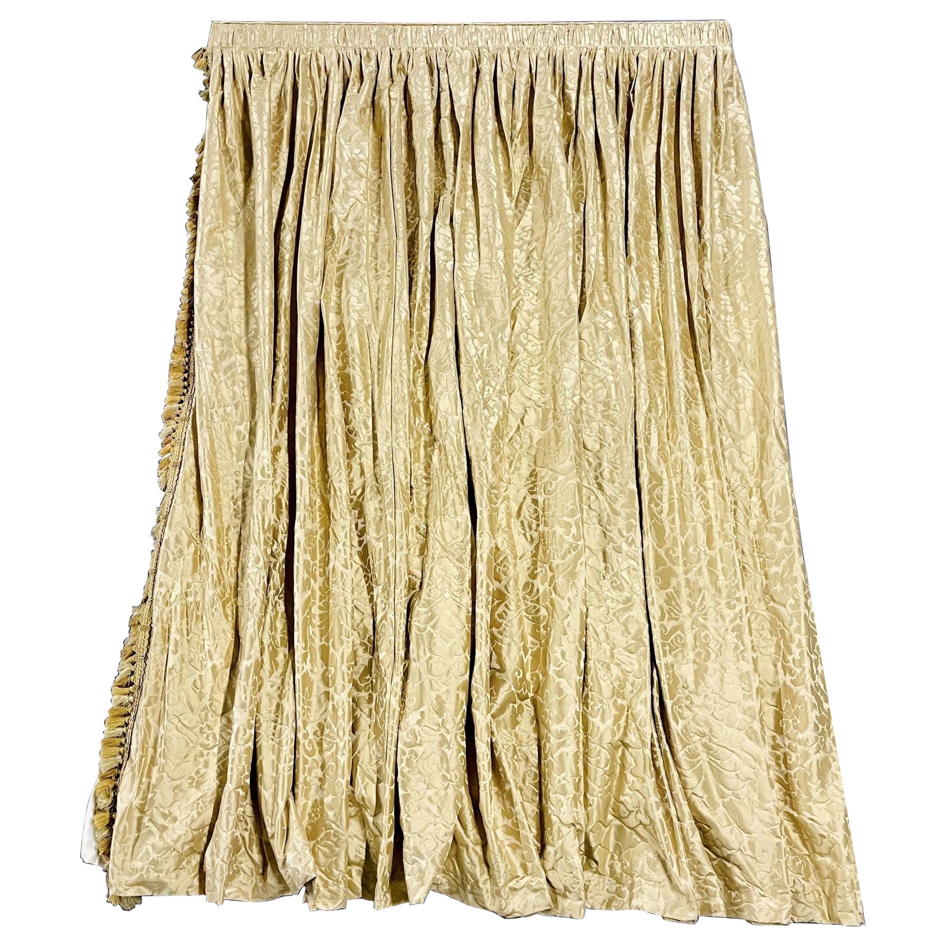 Single Cream Curtain on Valance, Window Treatment, Drapery