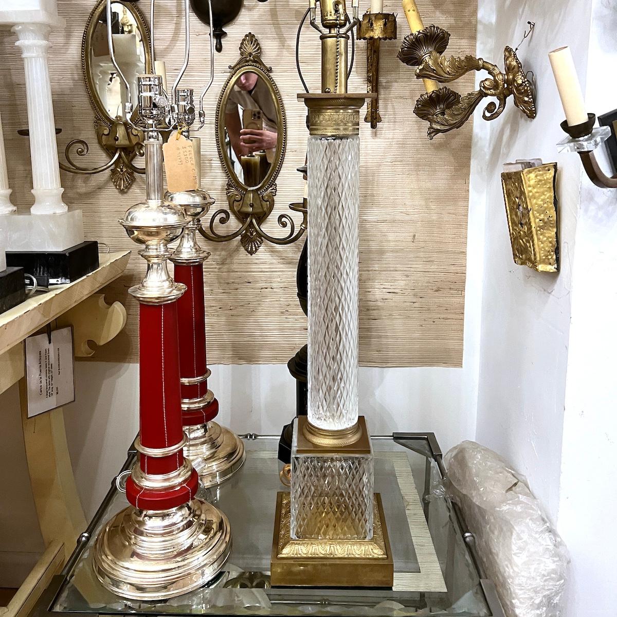 Single Cut Crystal Lamp In Good Condition For Sale In New York, NY