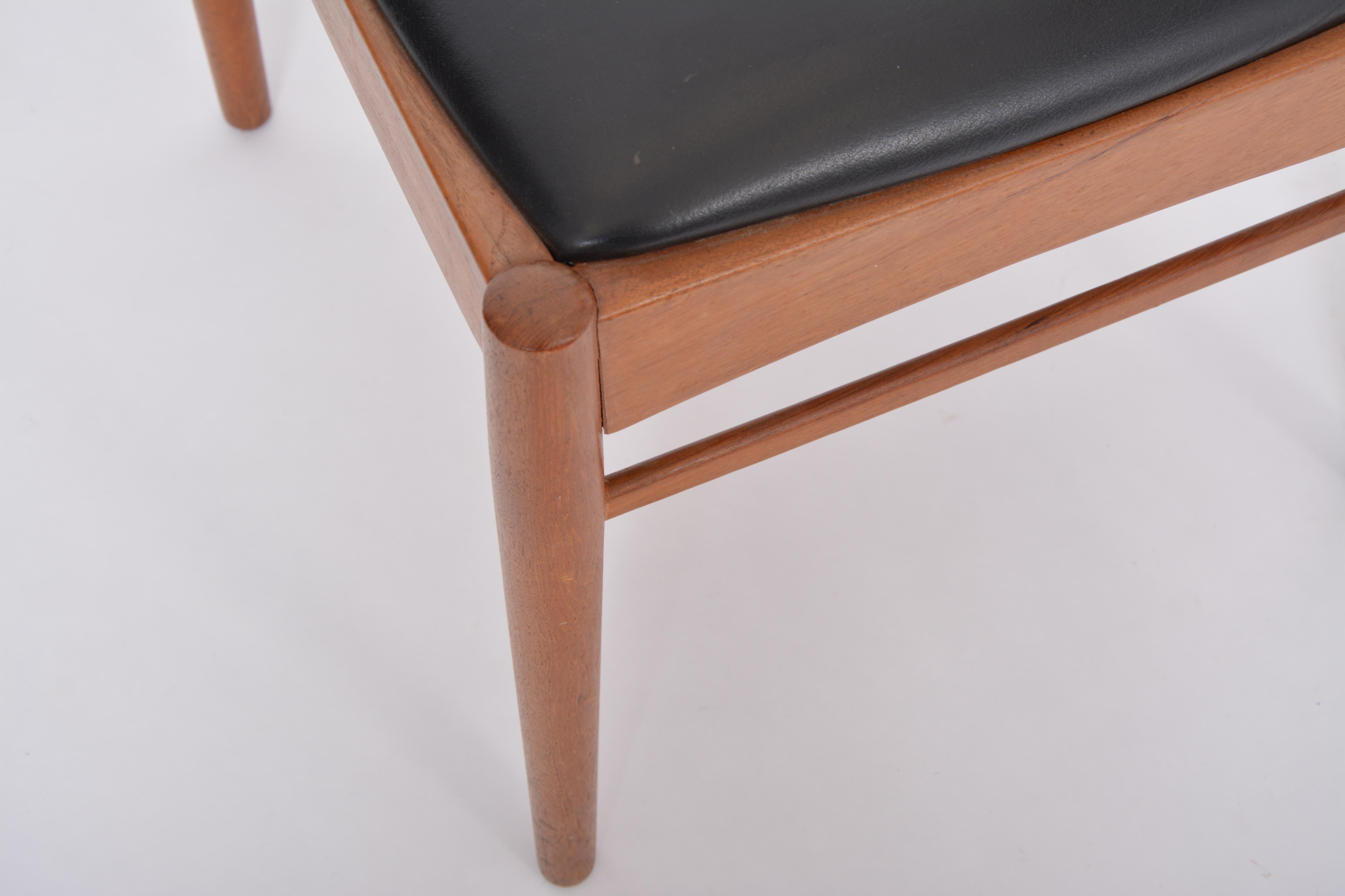 Single Danish Midcentury Modern Teak Chair 7